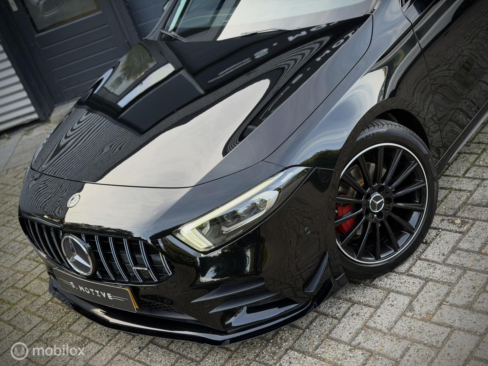 Foto van Mercedes-Benz A 180