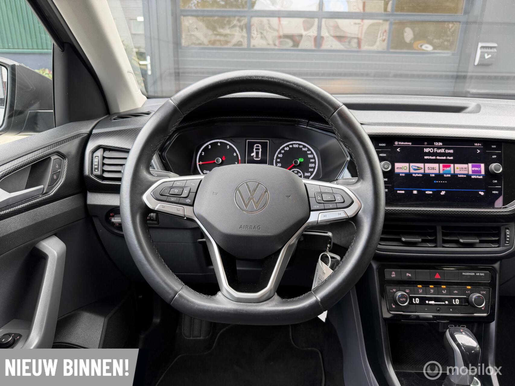 Foto van Volkswagen T-cross