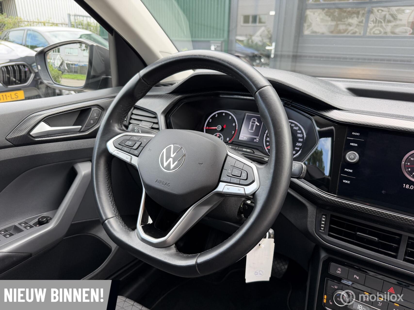 Foto van Volkswagen T-cross