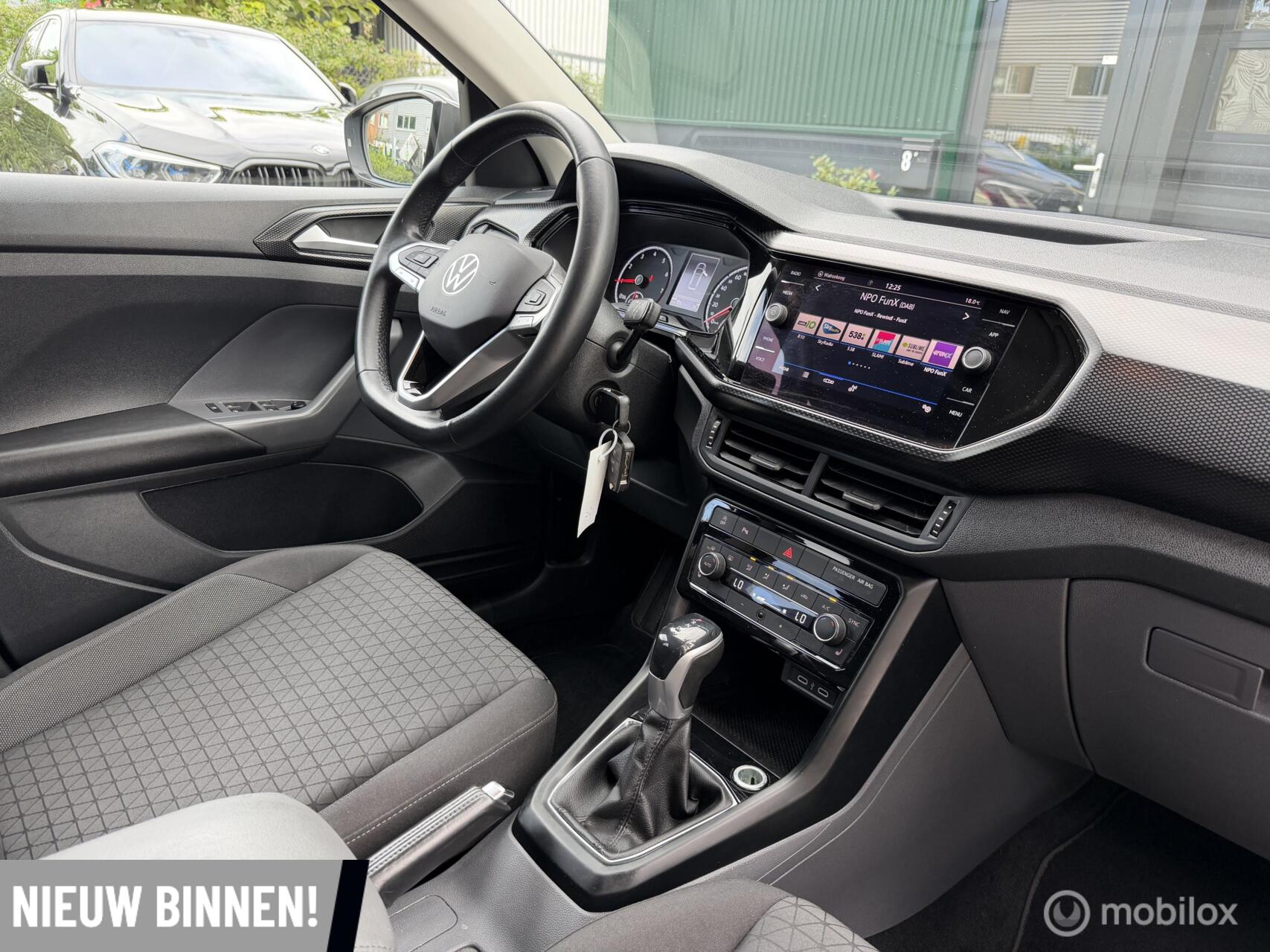 Foto van Volkswagen T-cross