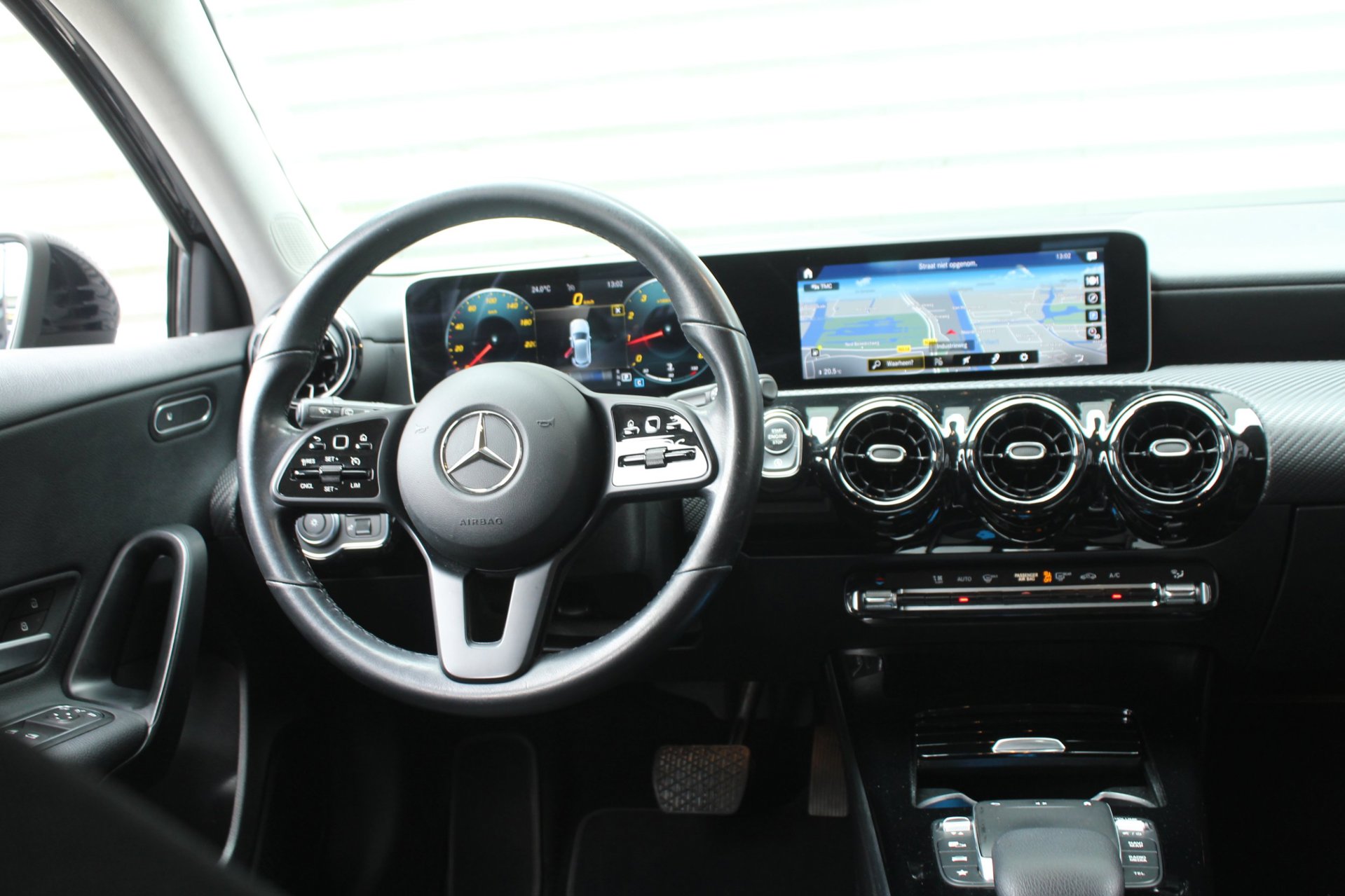 Foto van Mercedes-Benz A 180