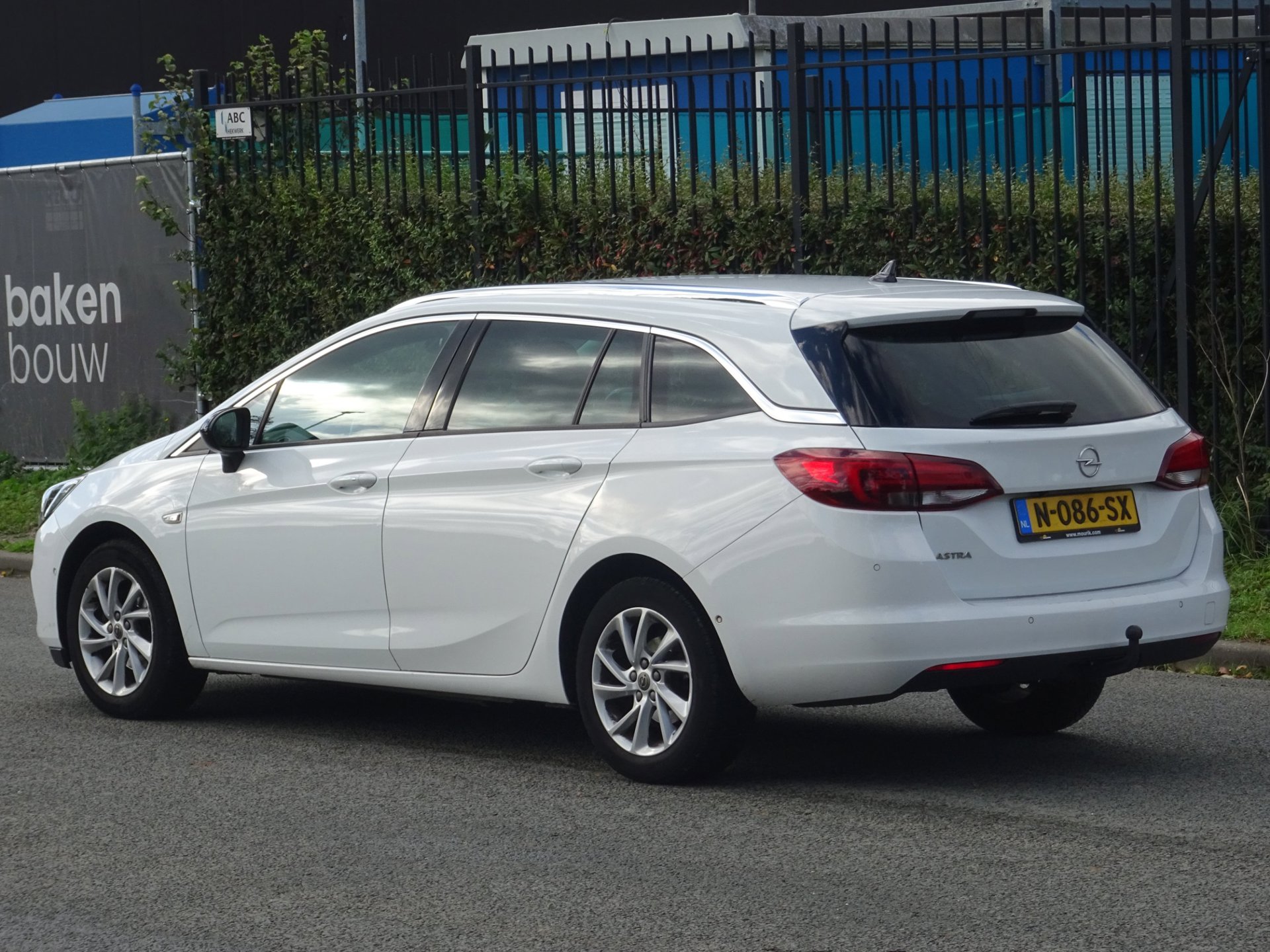 Foto van Opel Astra Sports Tourer+