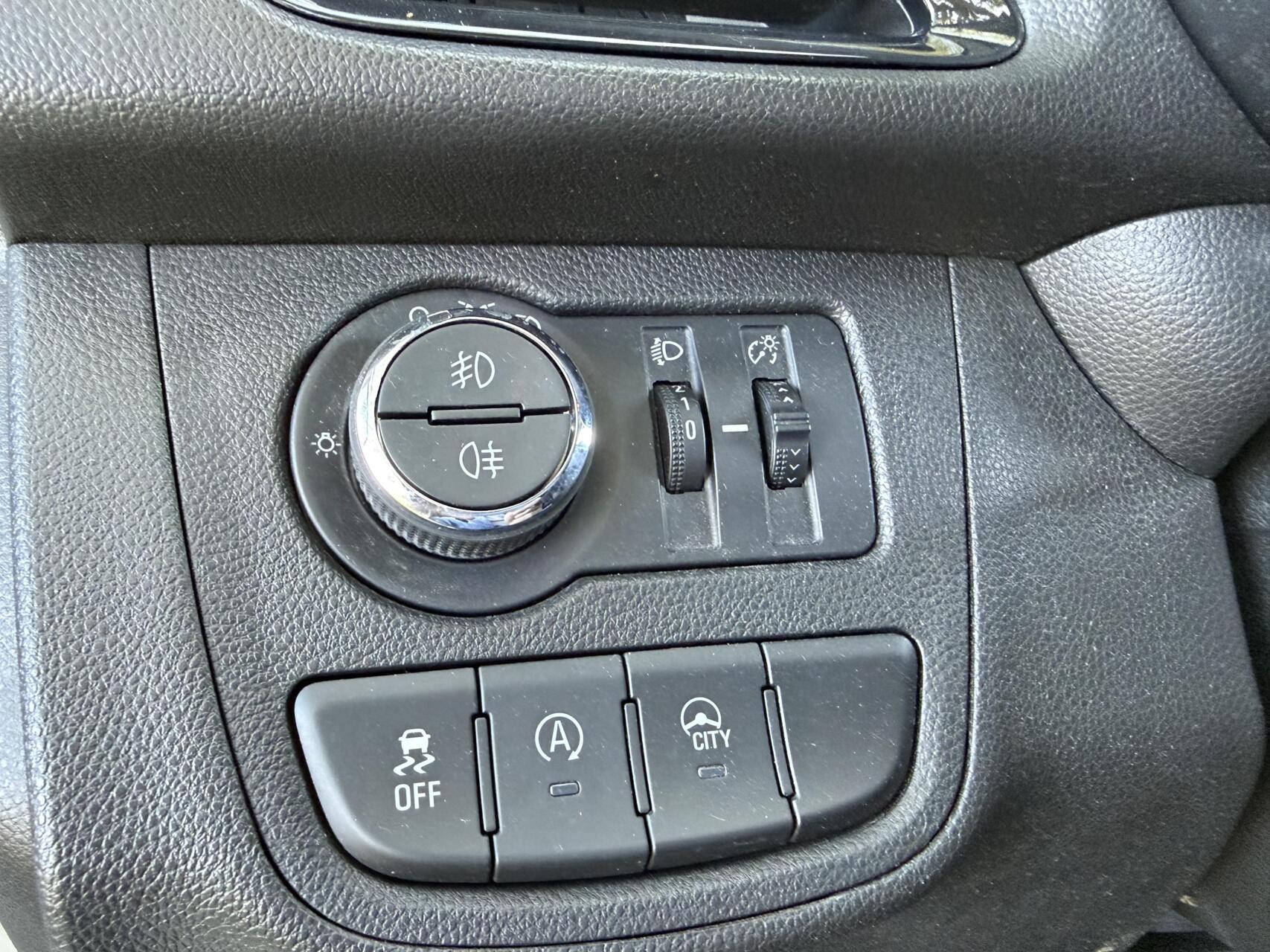 Foto van Opel Karl / Viva