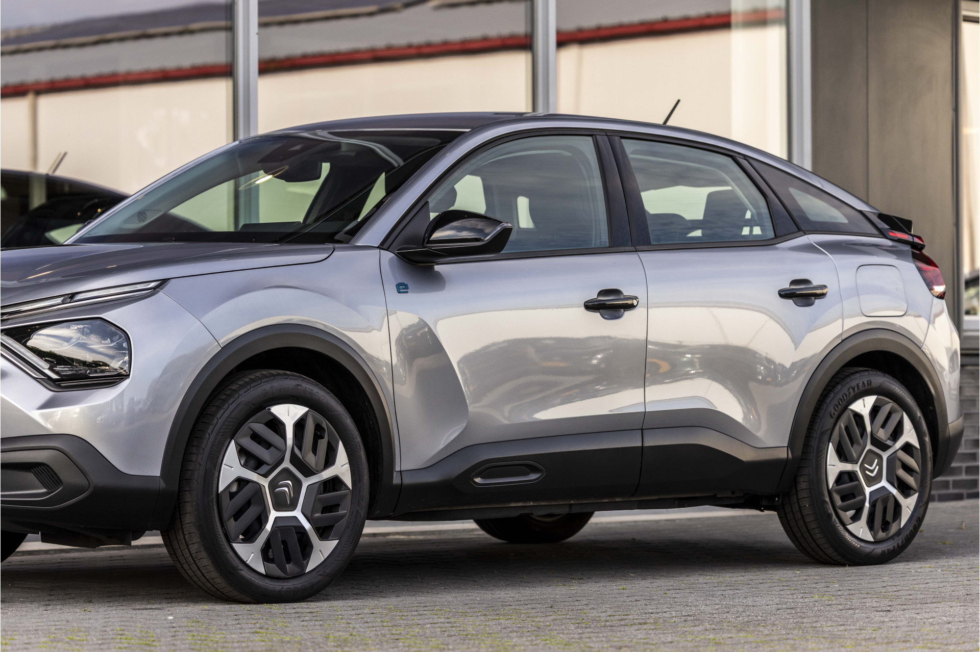 Foto van Citroen E-c4
