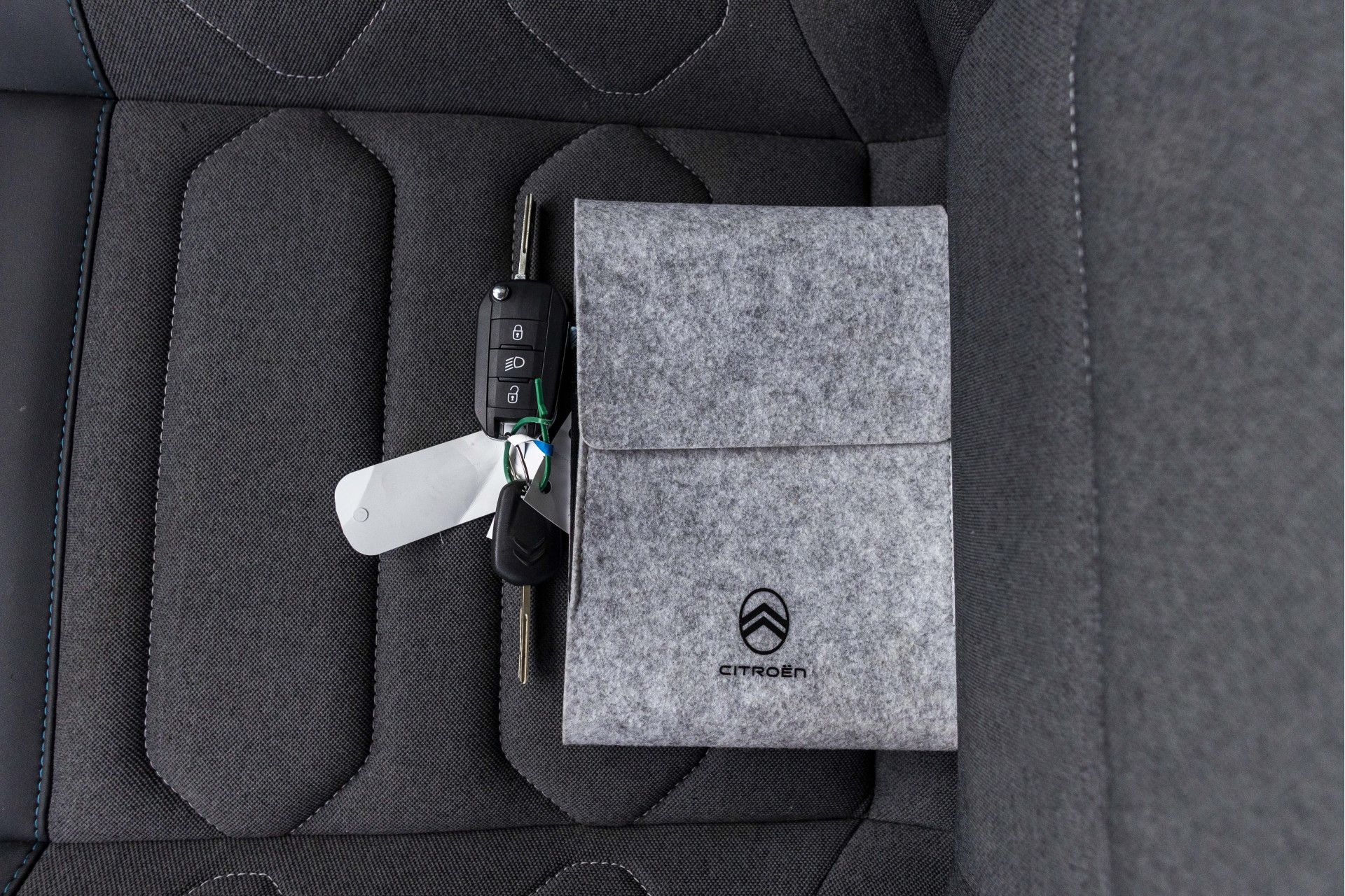 Foto van Citroen E-c4