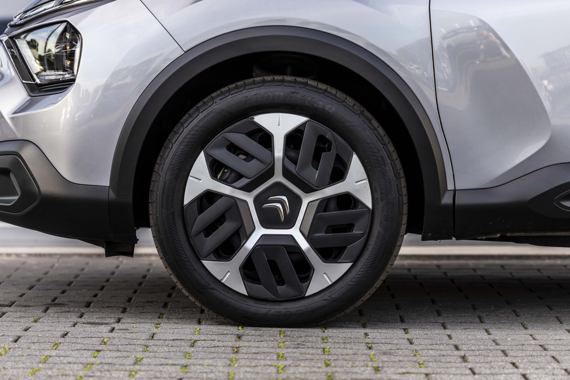 Foto van Citroen E-c4