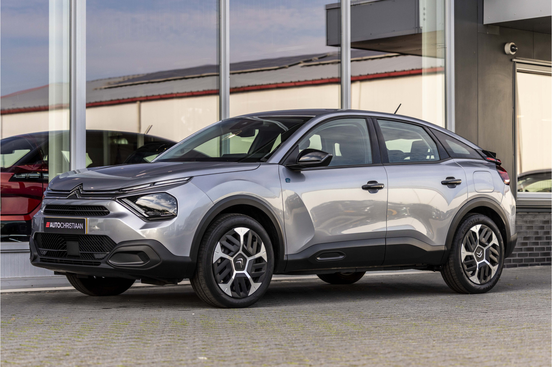 Foto van Citroen E-c4