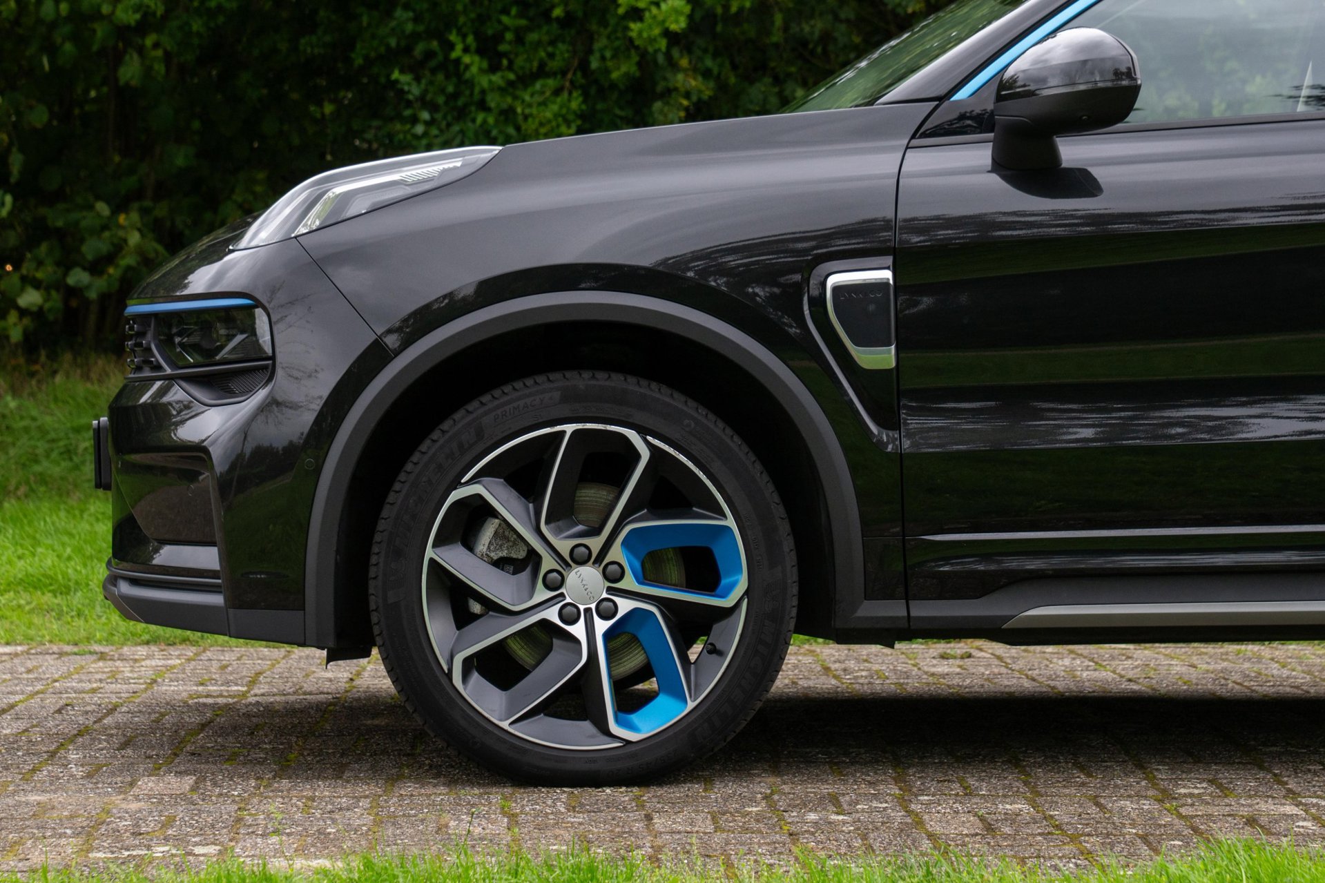 Foto van Lynk&co LYNK & Co 01
