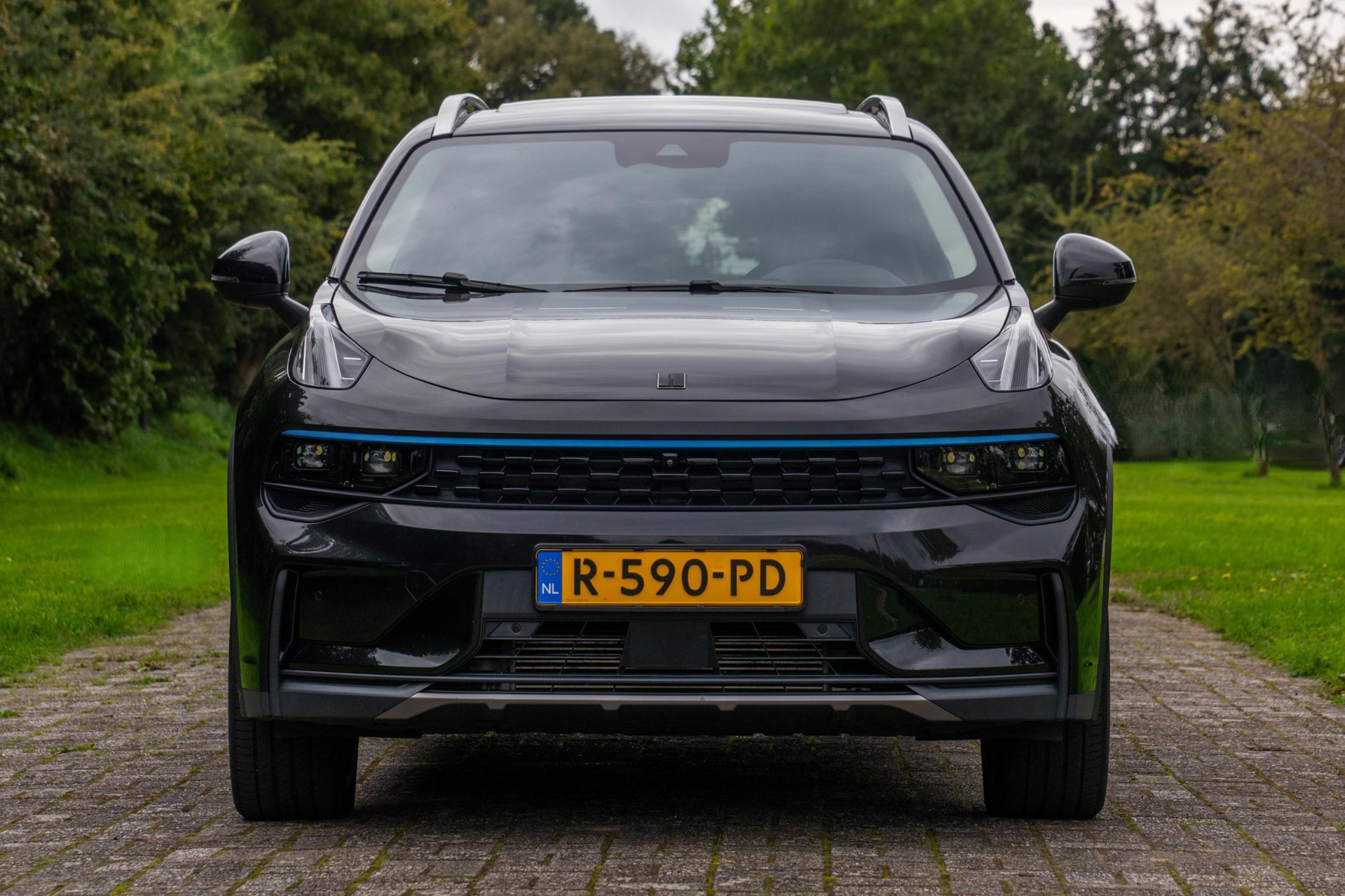 Foto van Lynk&co LYNK & Co 01