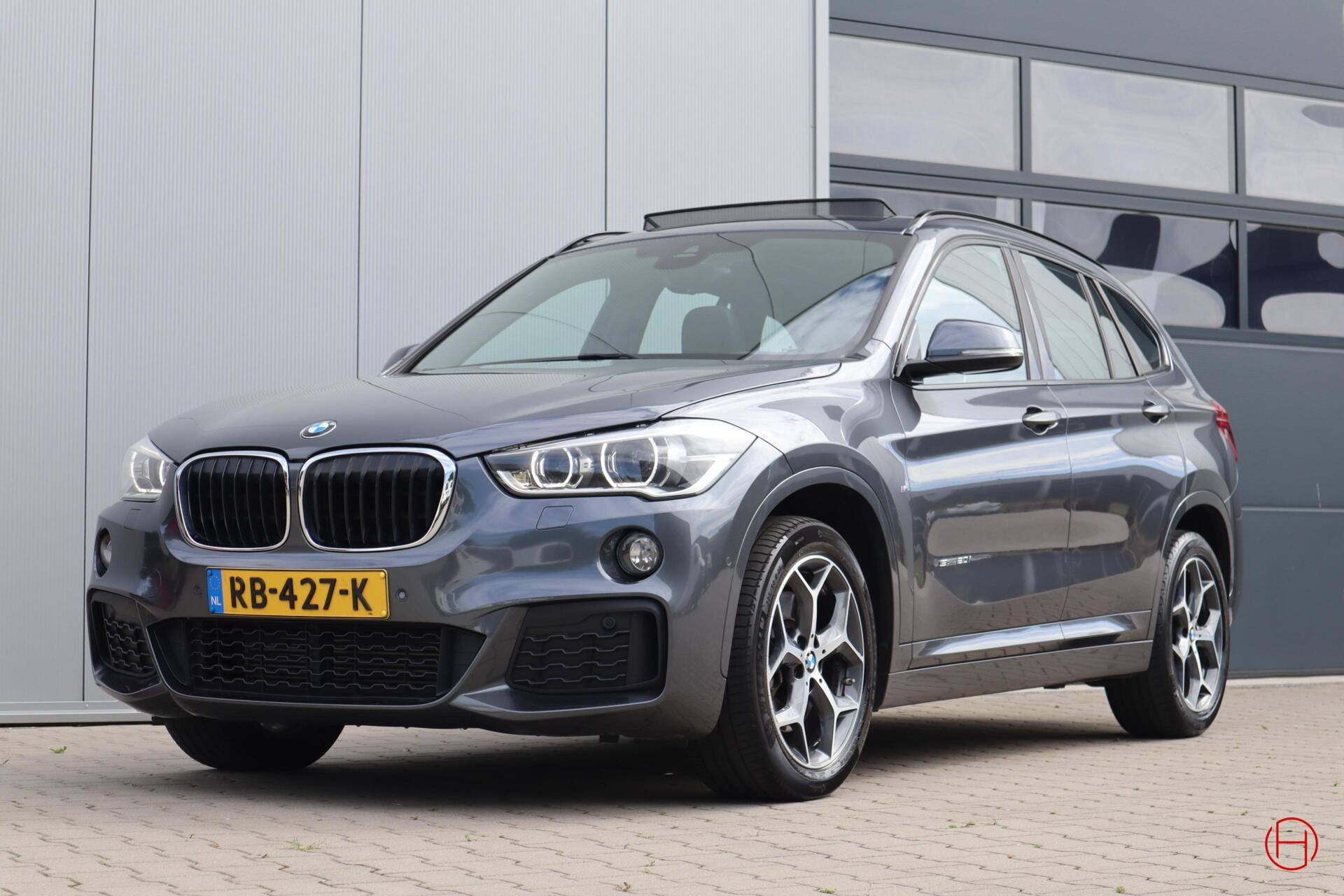 Foto van BMW X1 Sdrive20i
