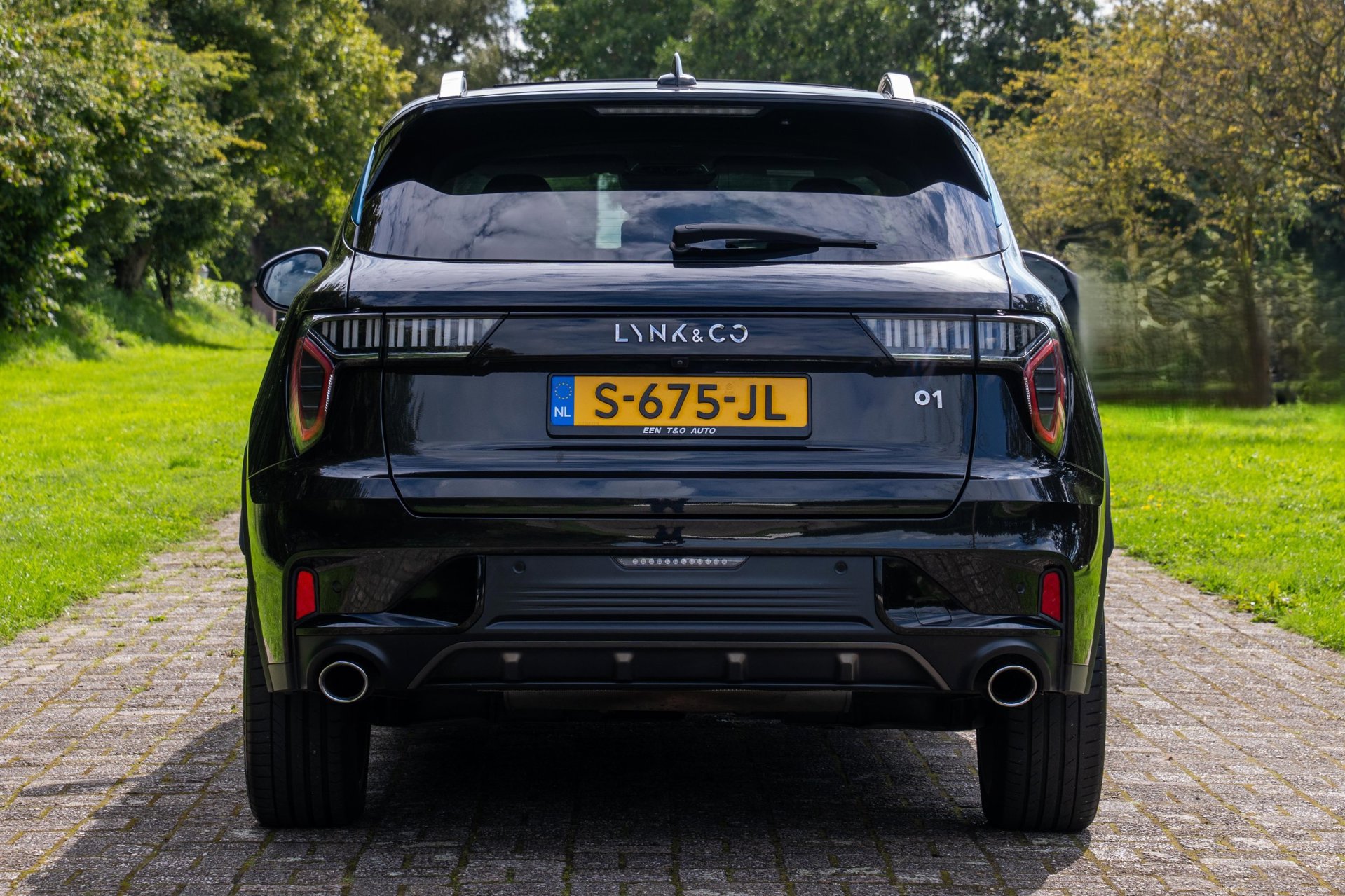 Foto van Lynk&co LYNK & Co 01