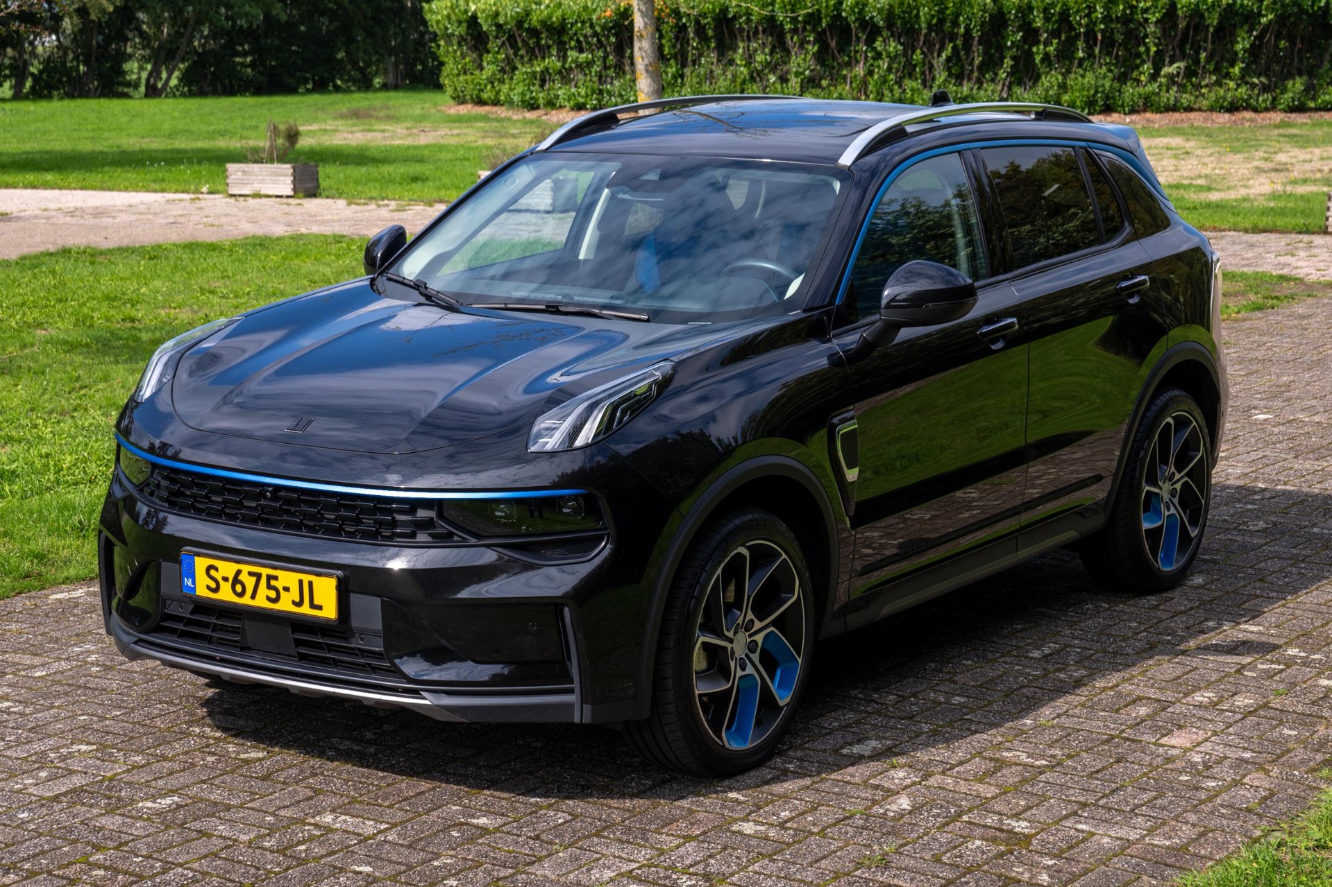 Foto van Lynk&co LYNK & Co 01