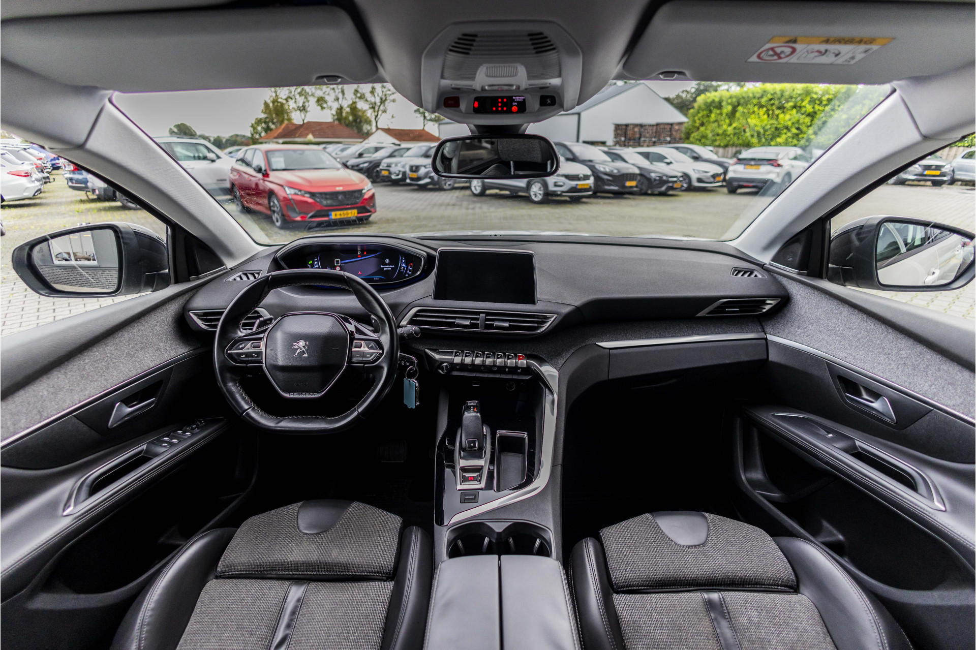Foto van Peugeot 5008