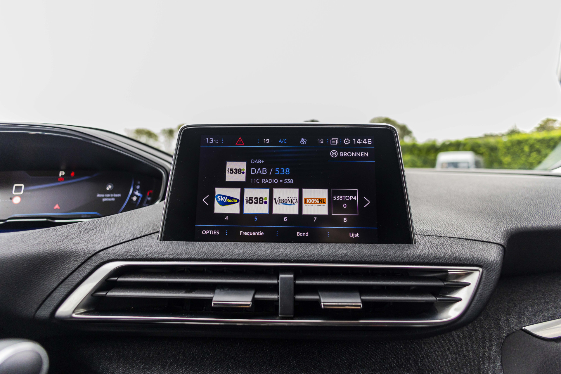 Foto van Peugeot 5008