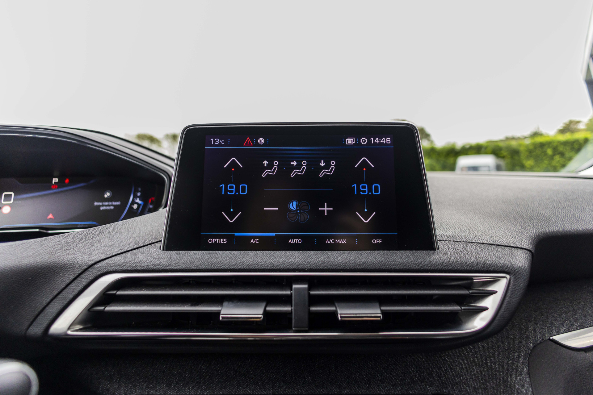 Foto van Peugeot 5008