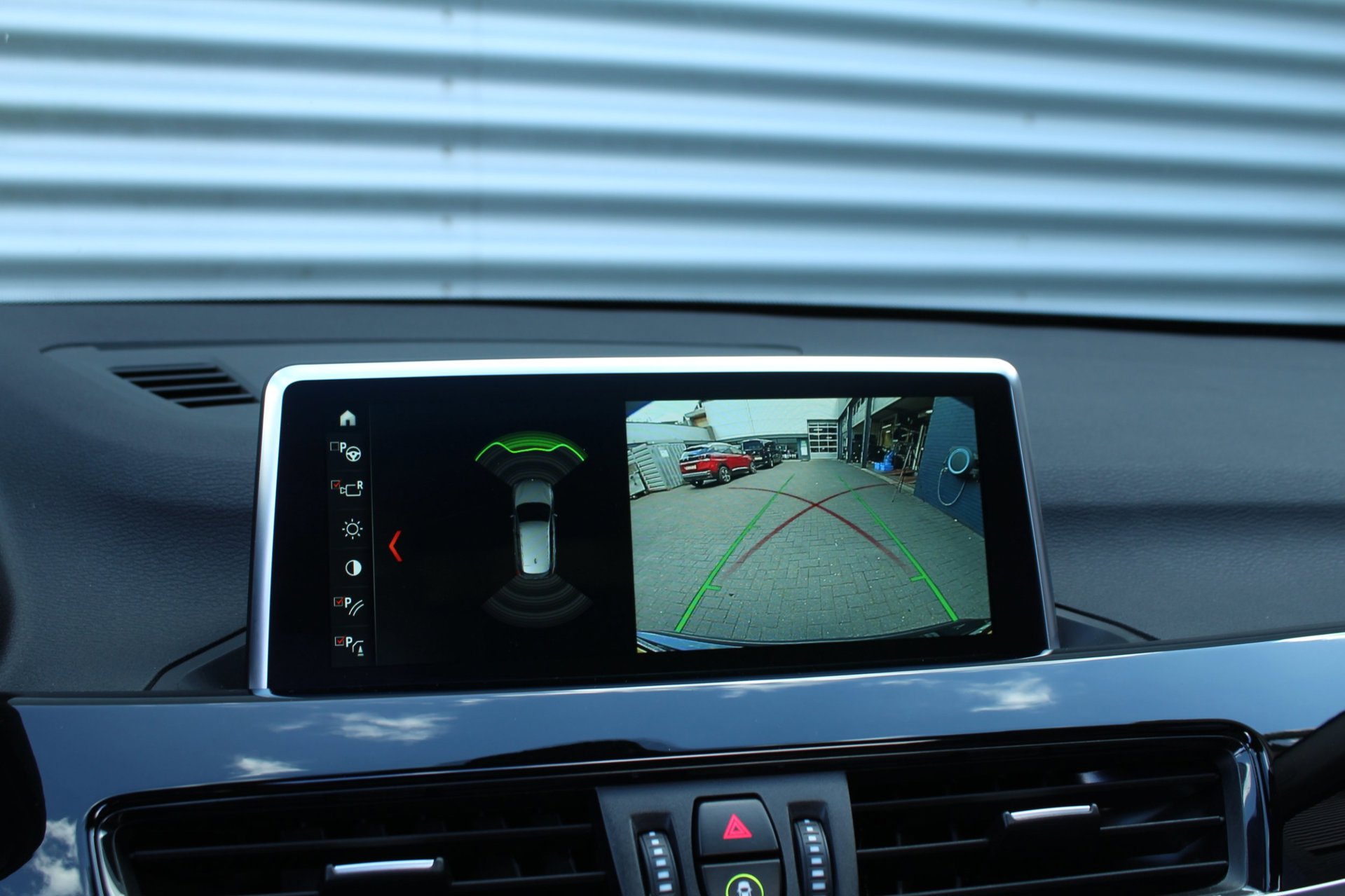 Foto van BMW X1 Sdrive18i