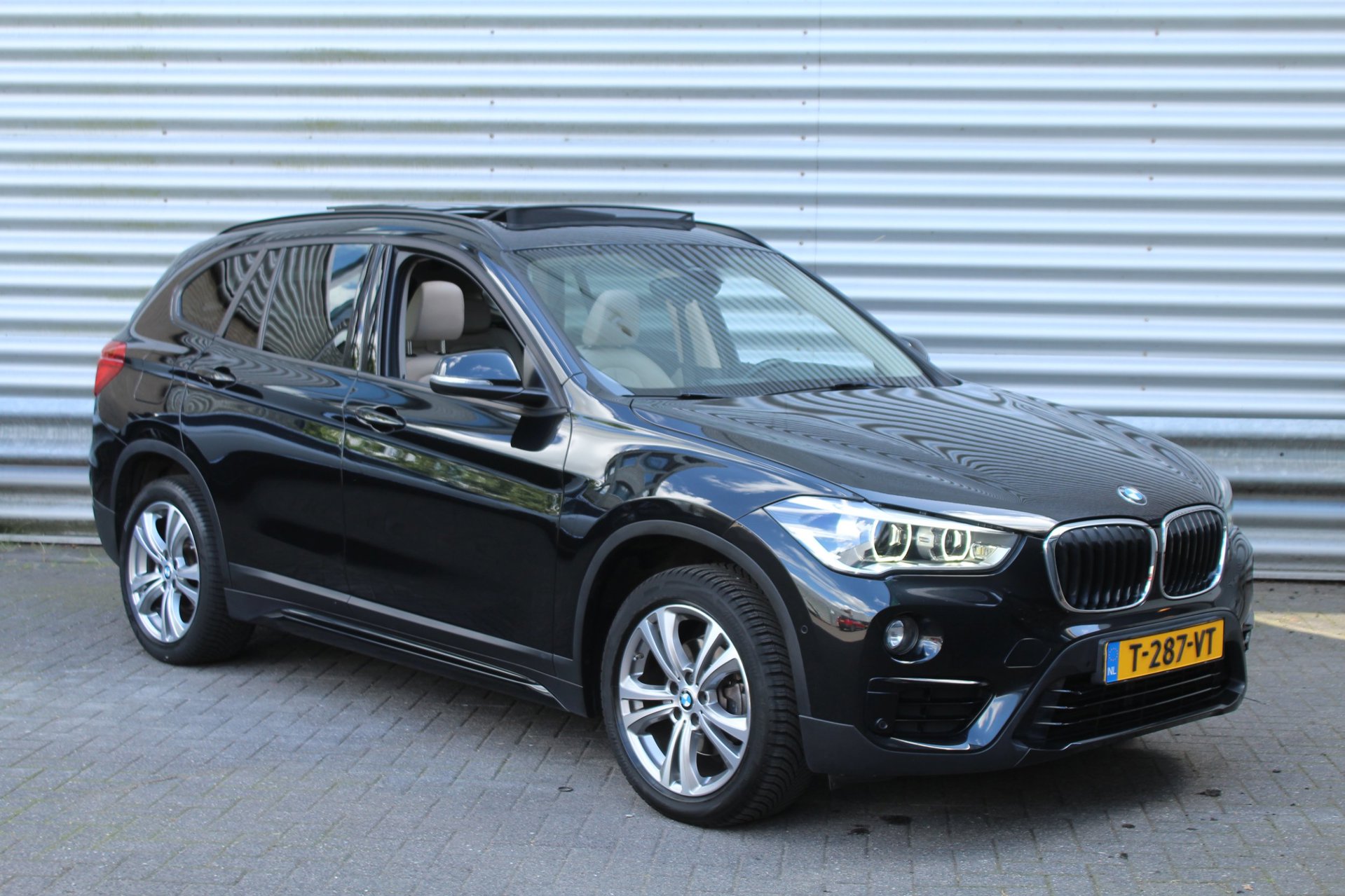 Foto van BMW X1 Sdrive18i