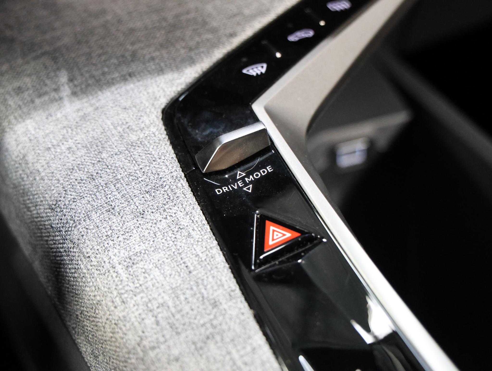 Foto van Peugeot E-3008