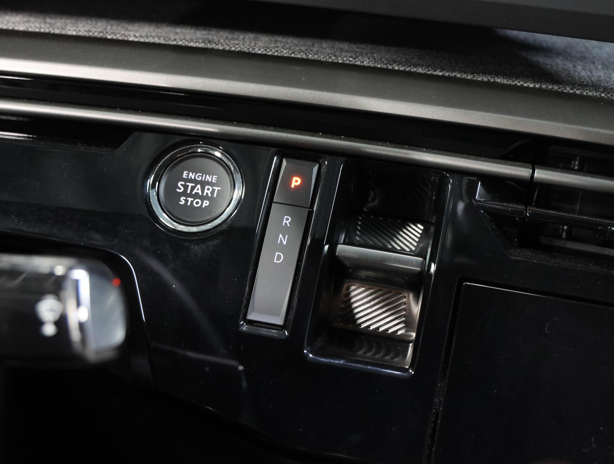 Foto van Peugeot E-3008