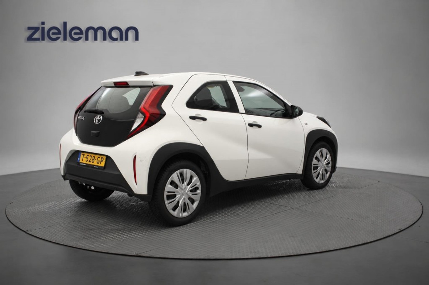 Foto van Toyota Toyota Aygo X