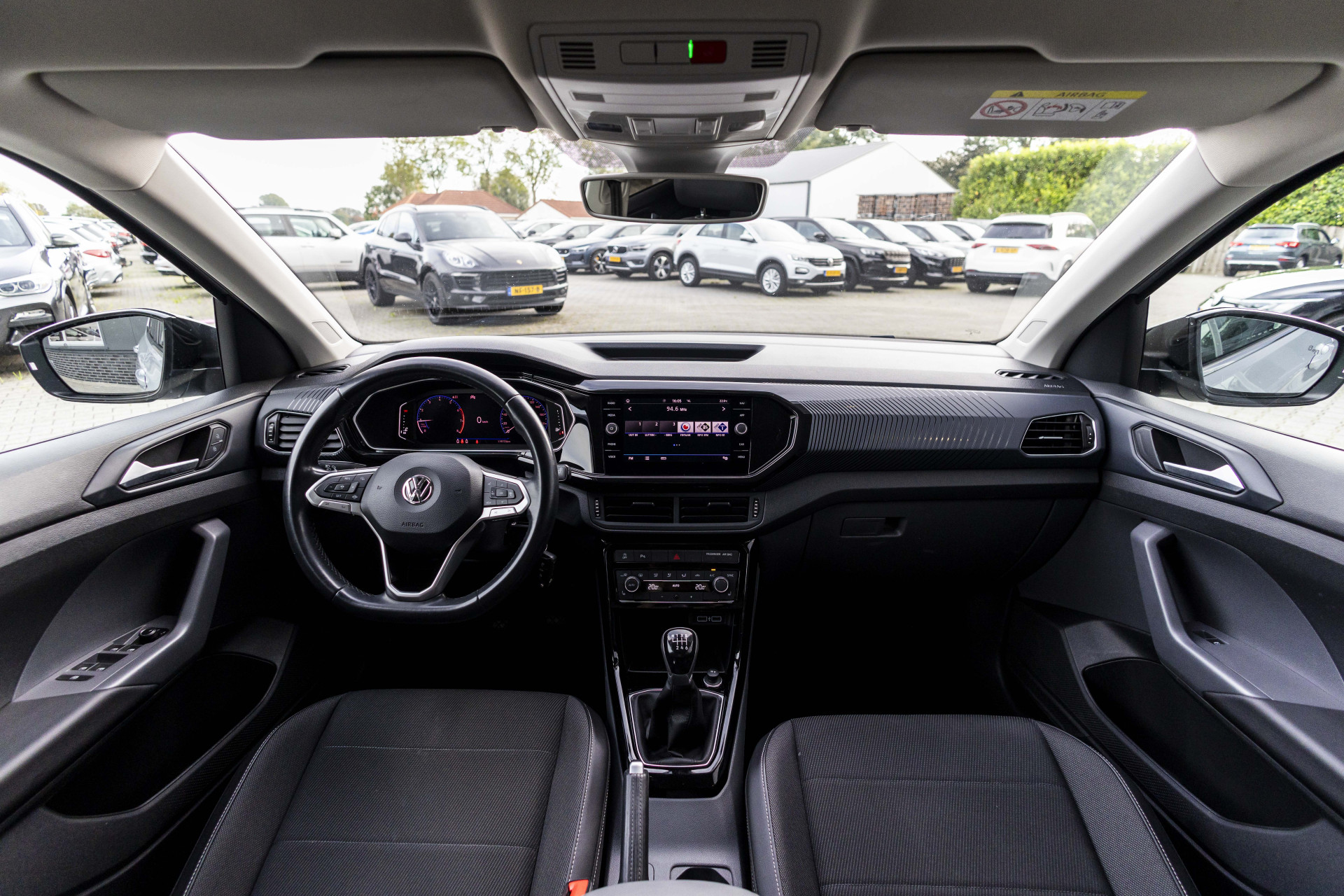 Foto van Volkswagen T-cross
