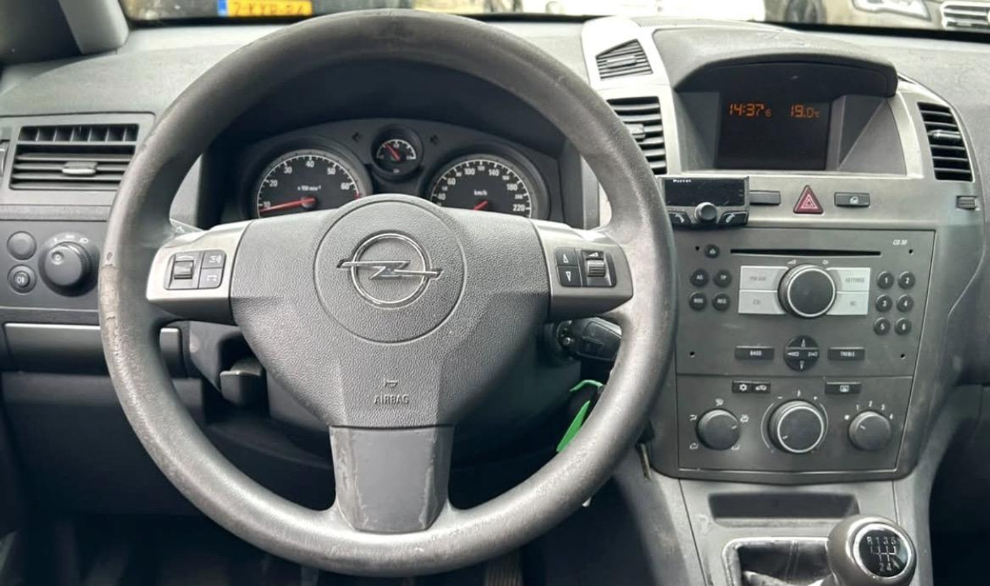 Foto van Opel Zafira
