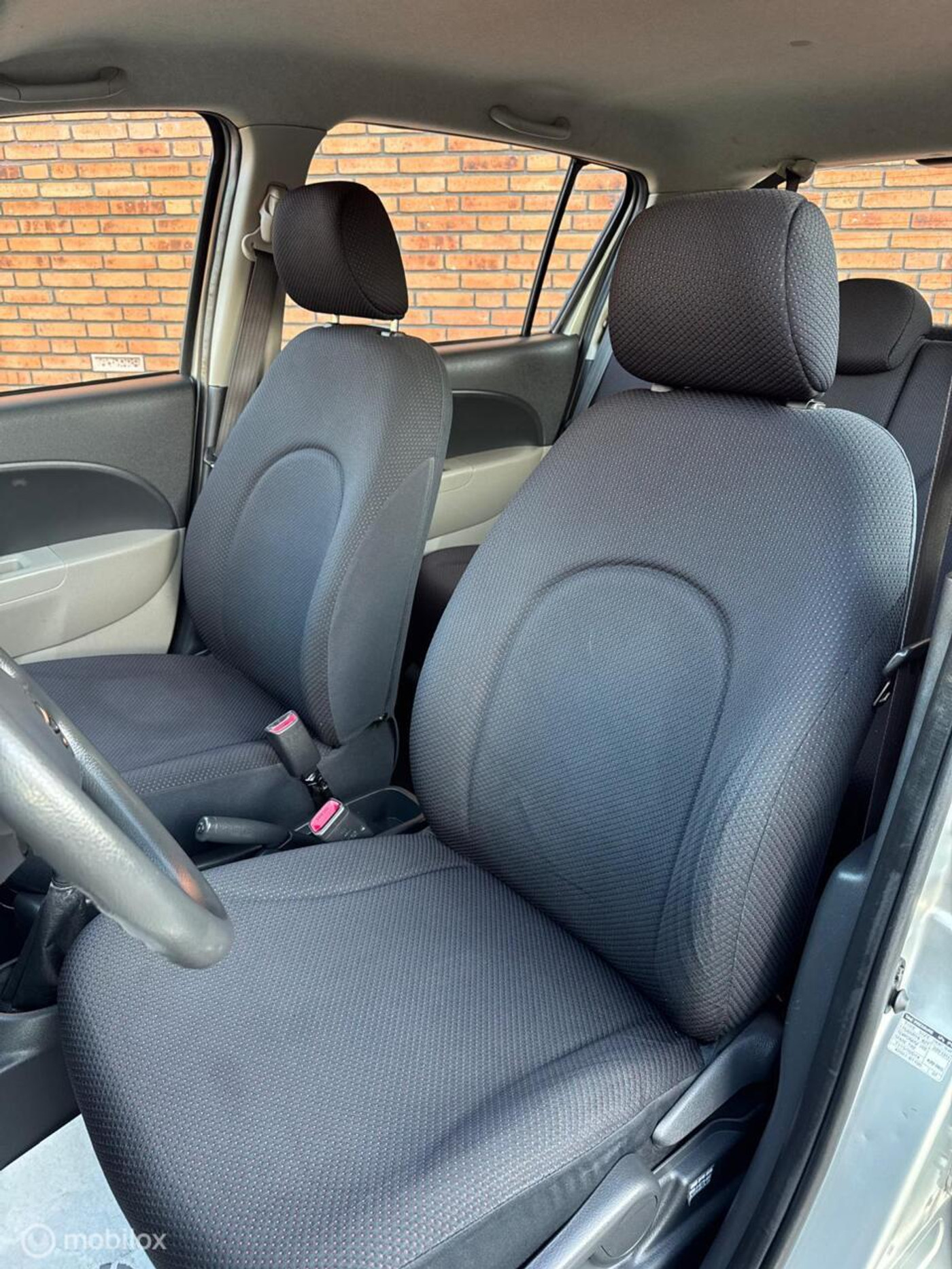 Foto van Daihatsu Sirion