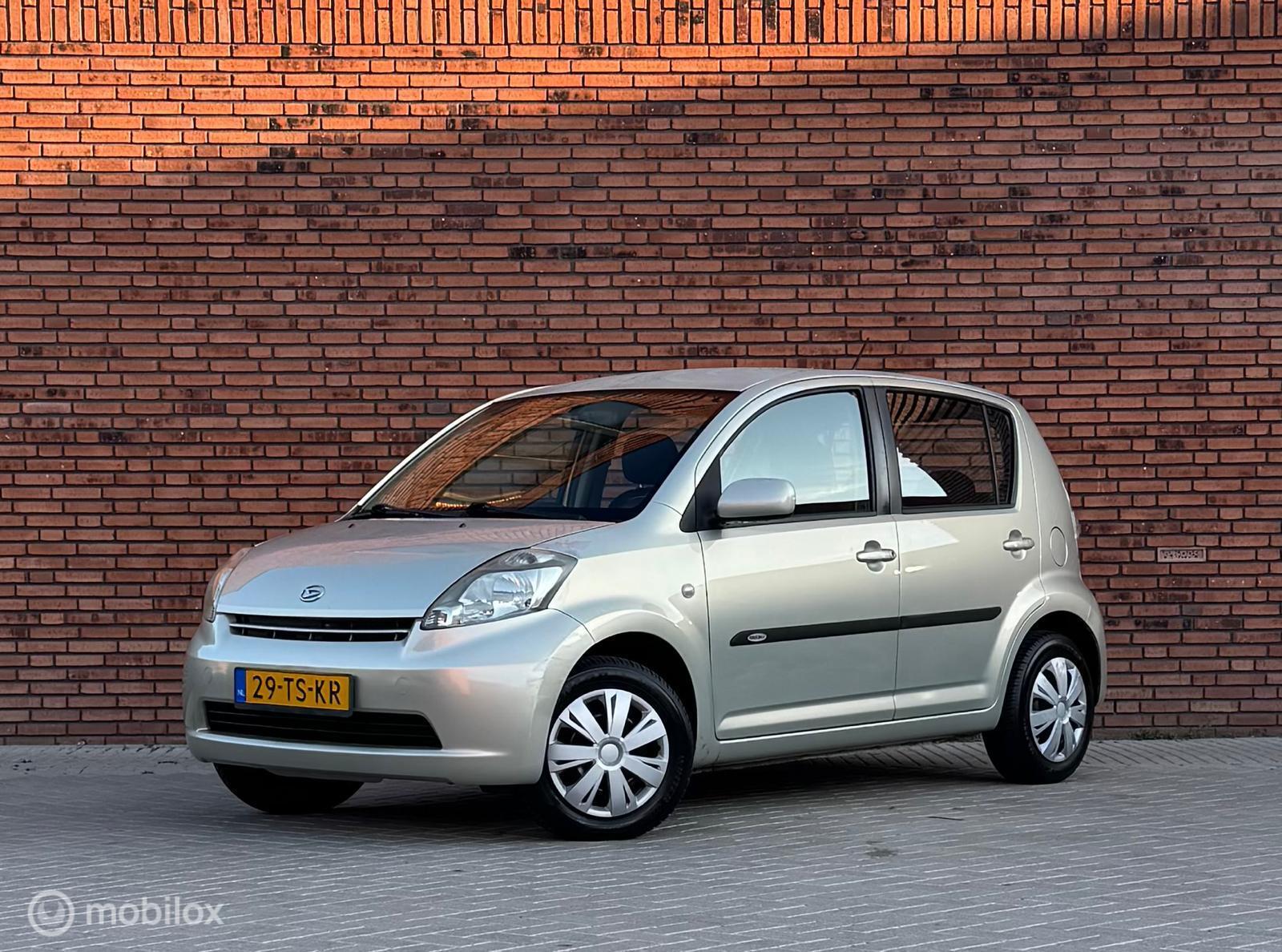 Foto van Daihatsu Sirion