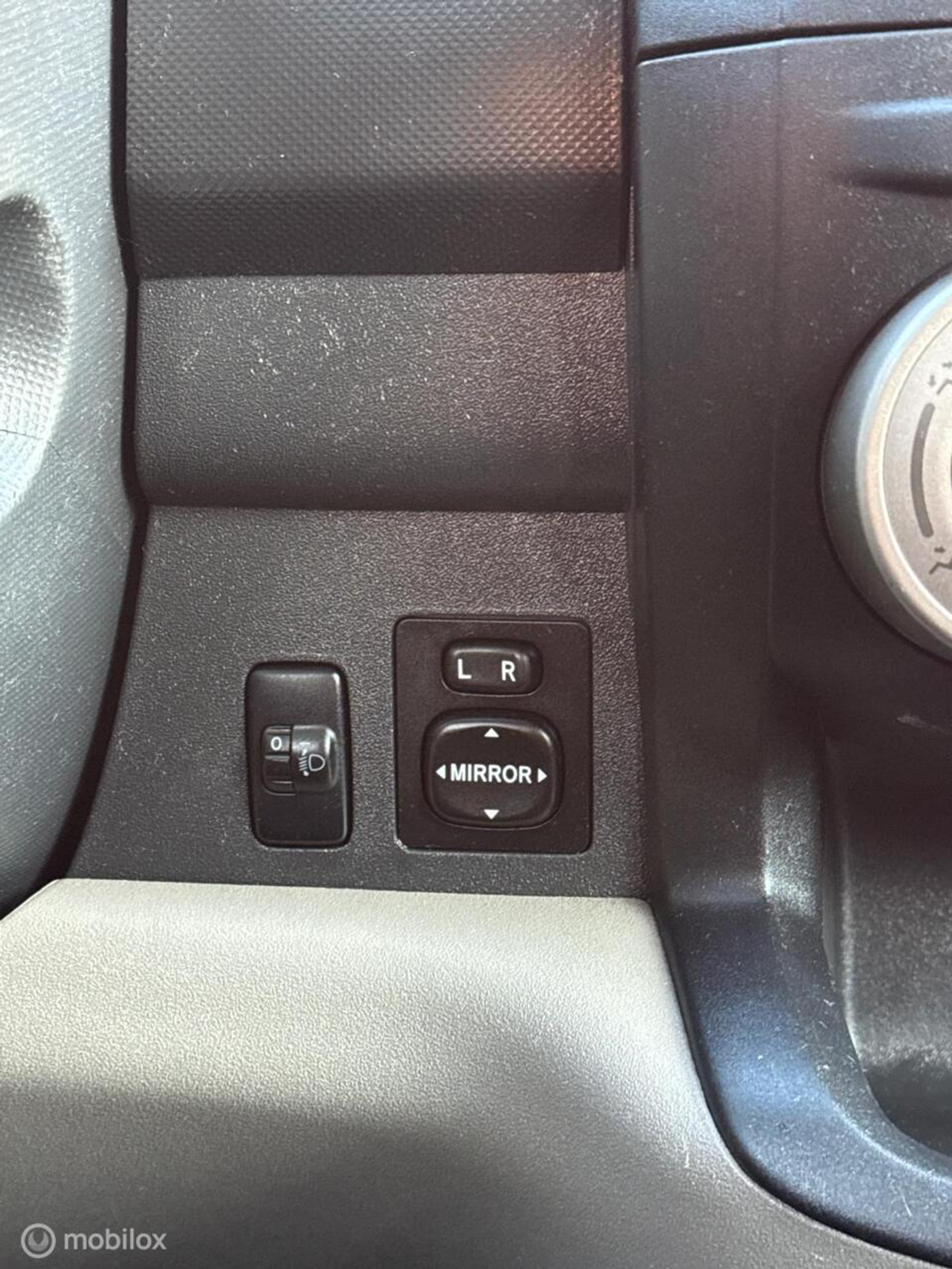 Foto van Daihatsu Sirion