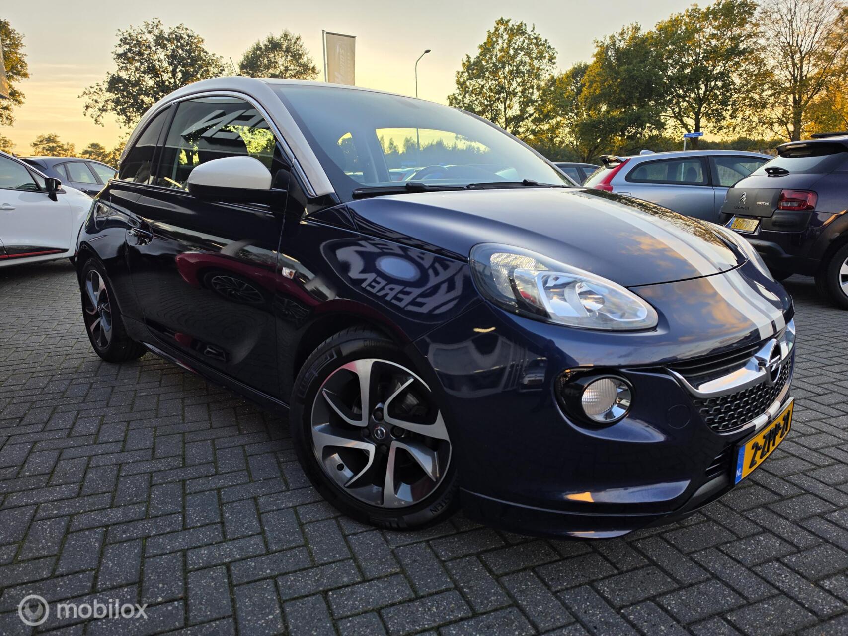 Foto van Opel Adam