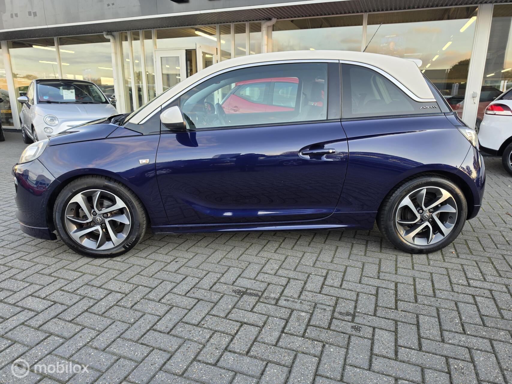 Foto van Opel Adam
