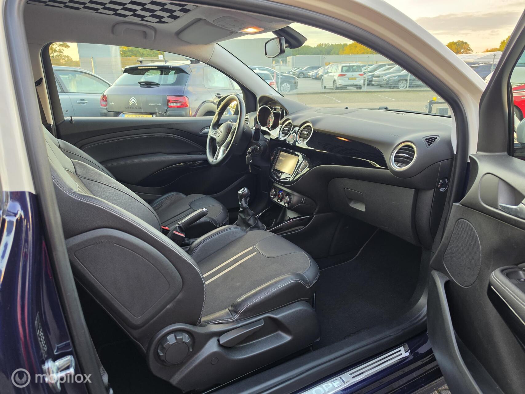 Foto van Opel Adam
