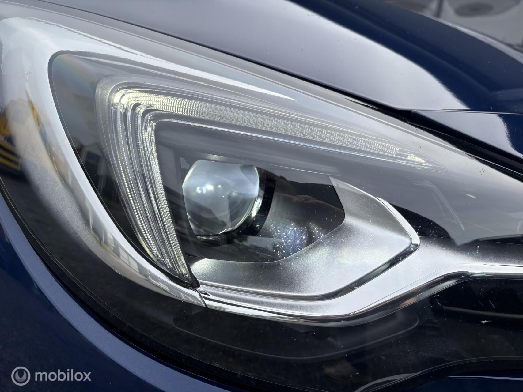 Foto van Opel Astra Sports Tourer+