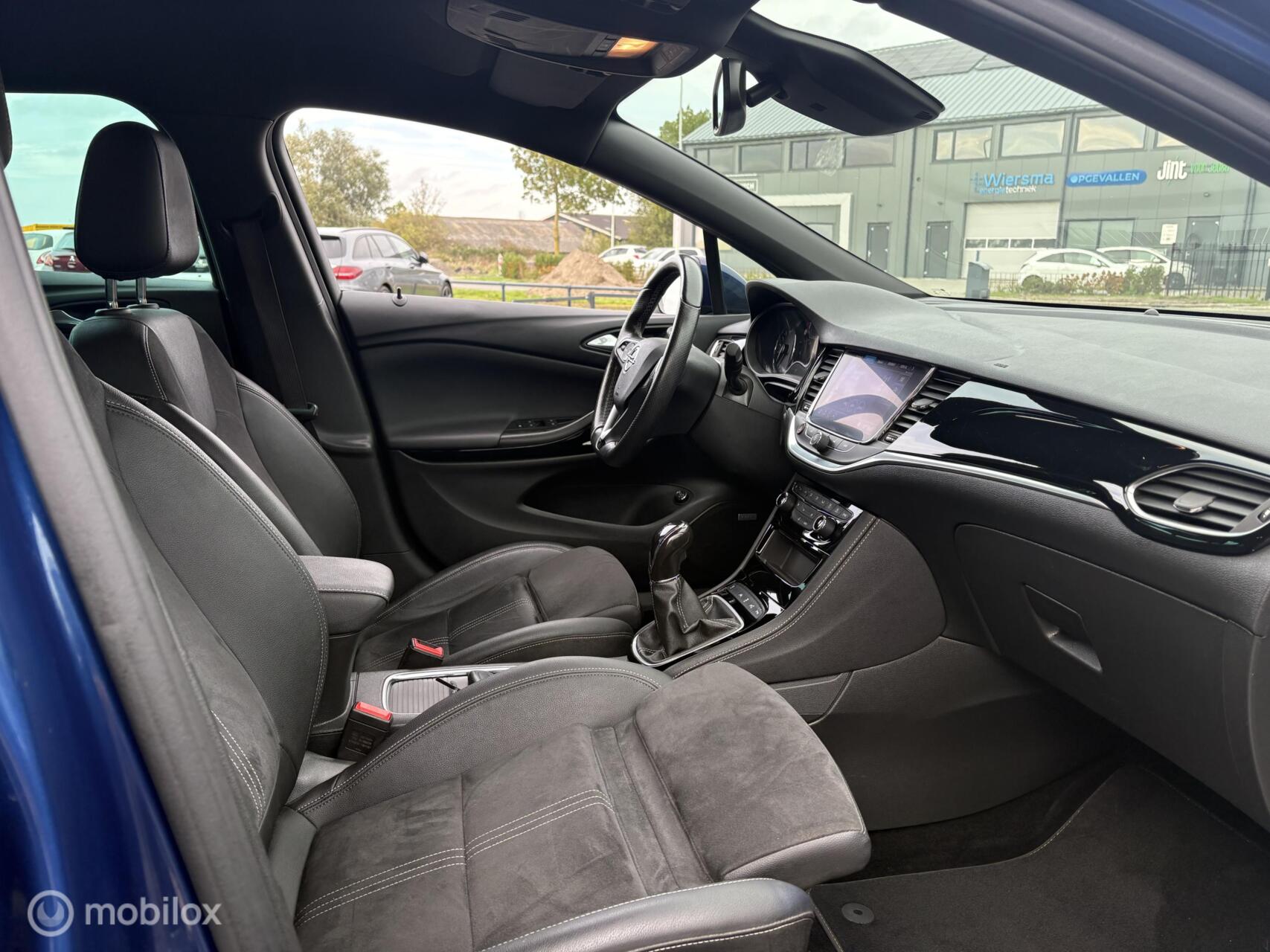 Foto van Opel Astra Sports Tourer+