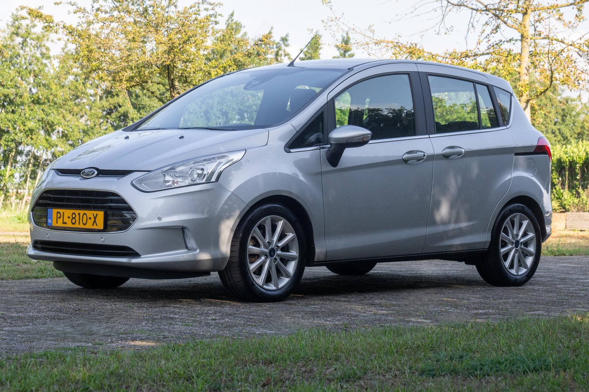 Foto van Ford B-max