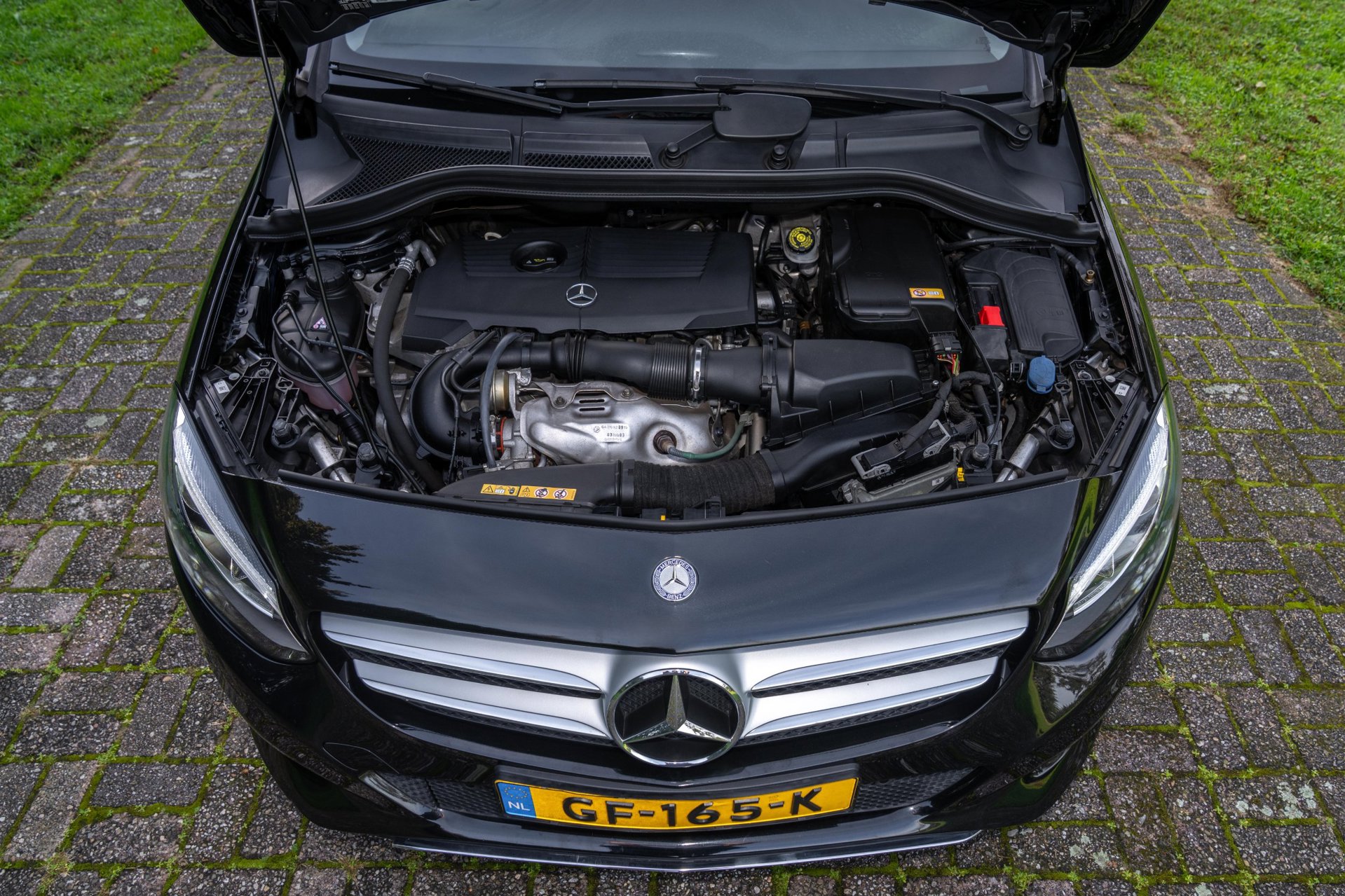 Foto van Mercedes-Benz B 180