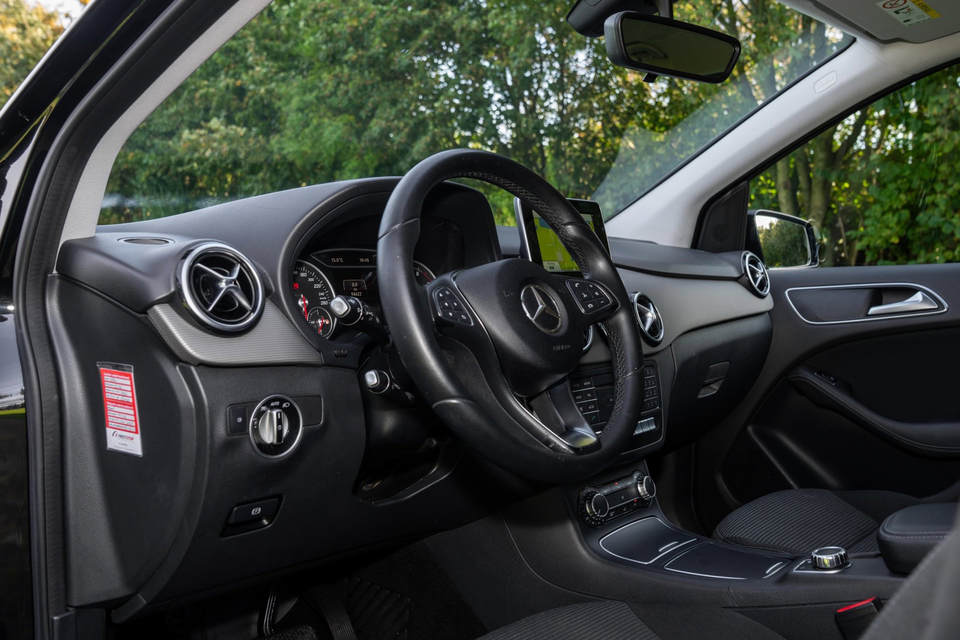 Foto van Mercedes-Benz B 180