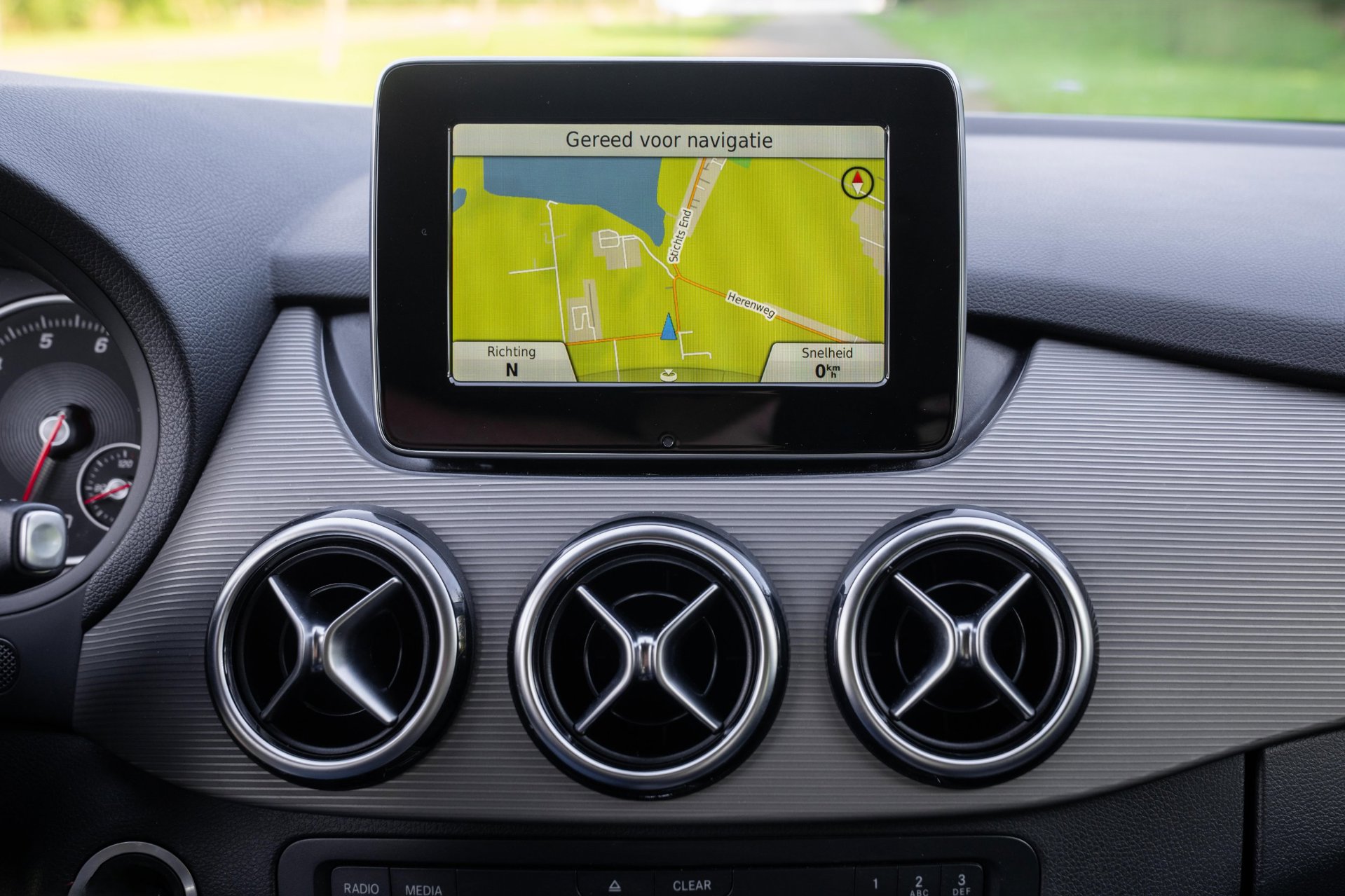 Foto van Mercedes-Benz B 180