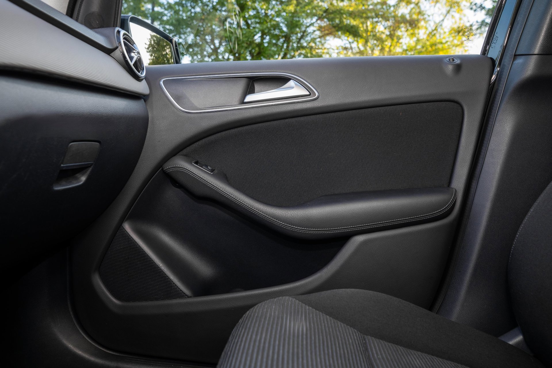 Foto van Mercedes-Benz B 180