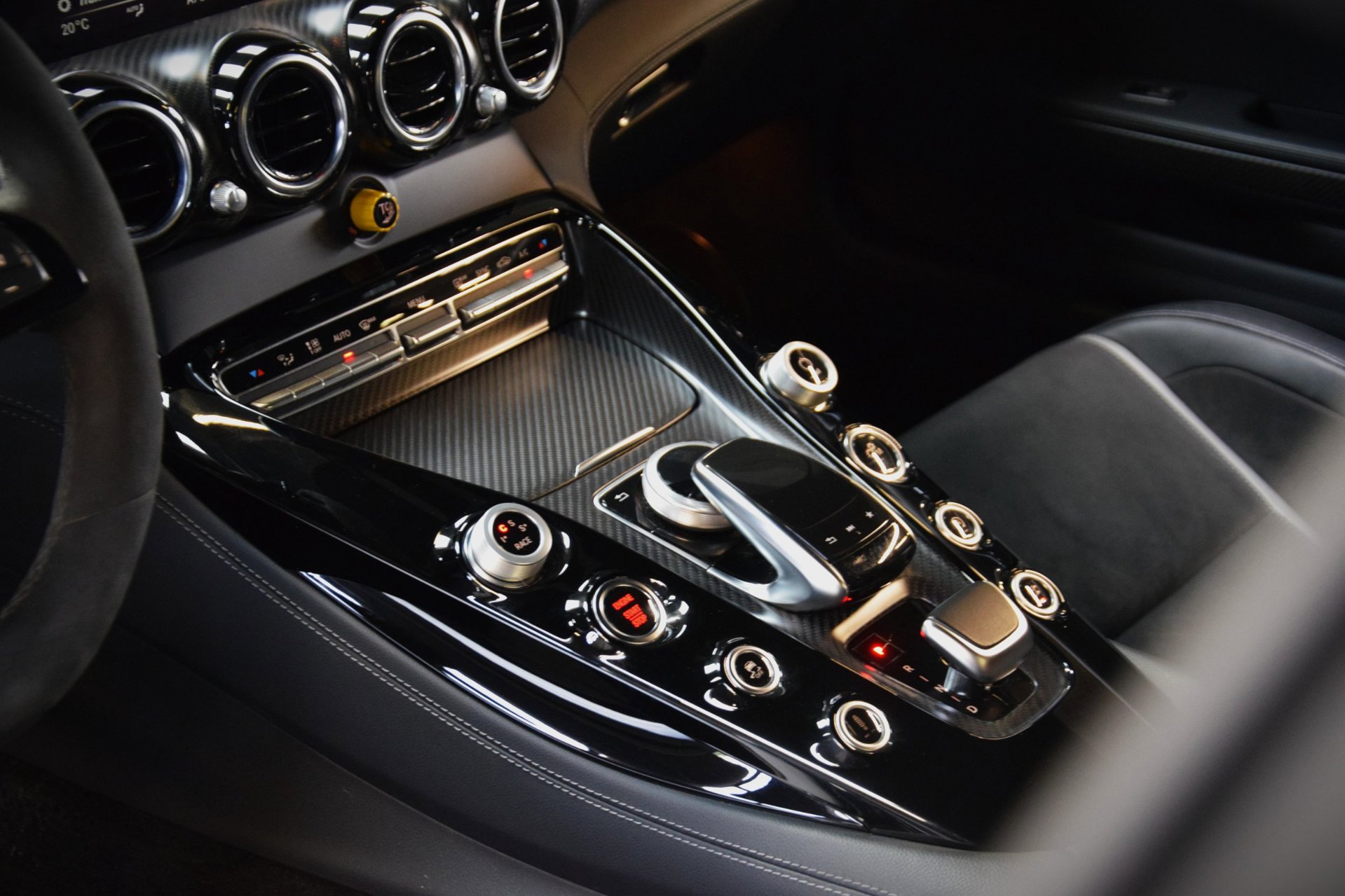 Foto van Mercedes-amg AMG GT R