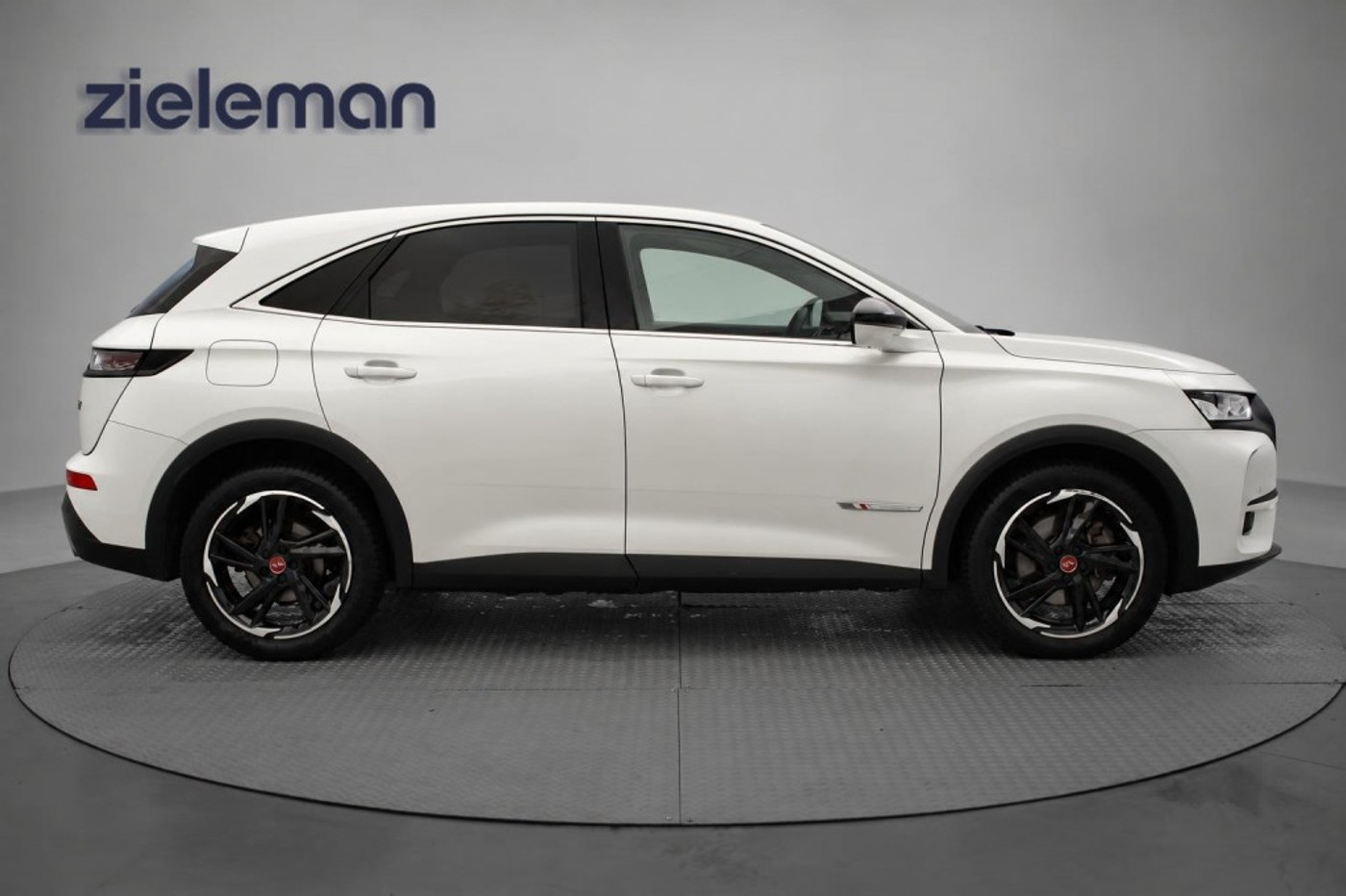 Foto van DS DS 7 Crossback