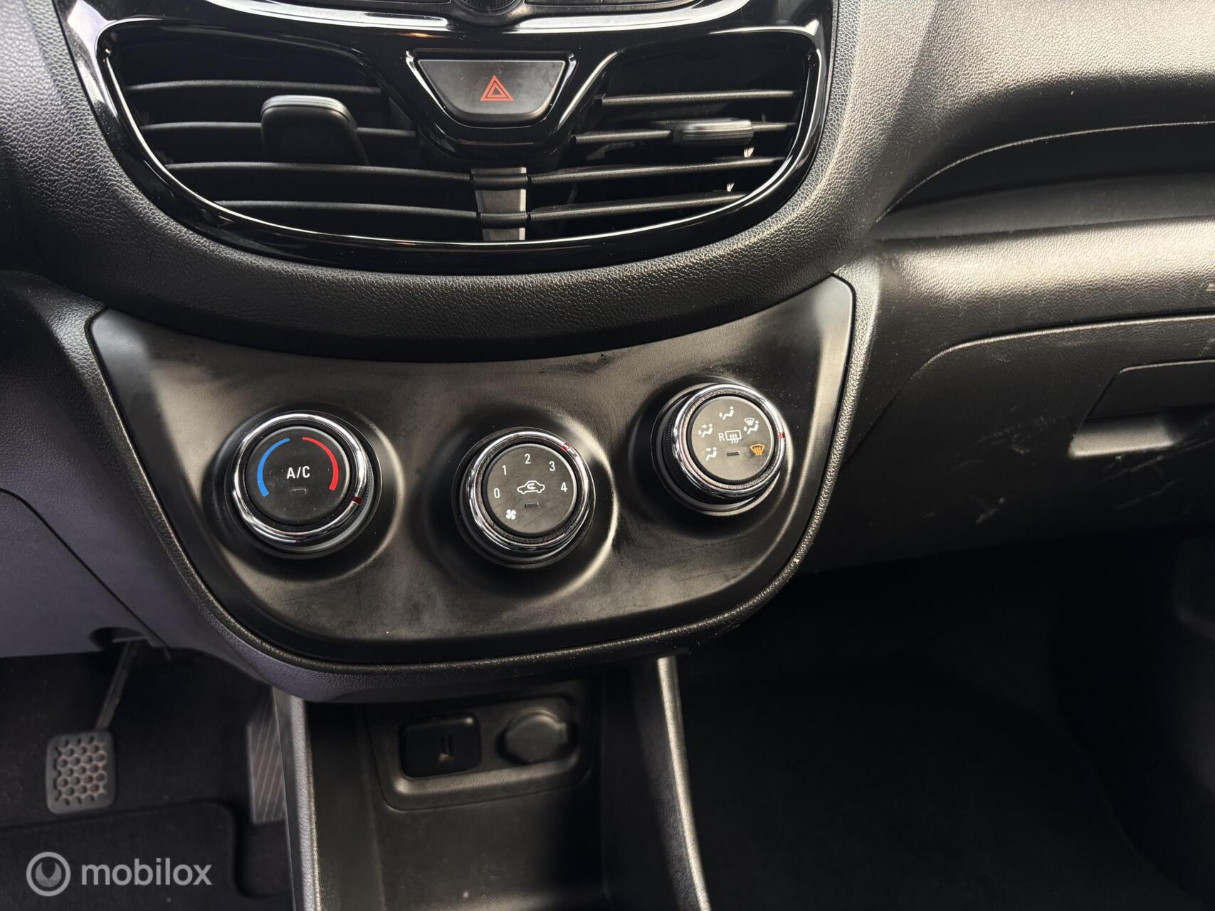 Foto van Opel Karl Rocks