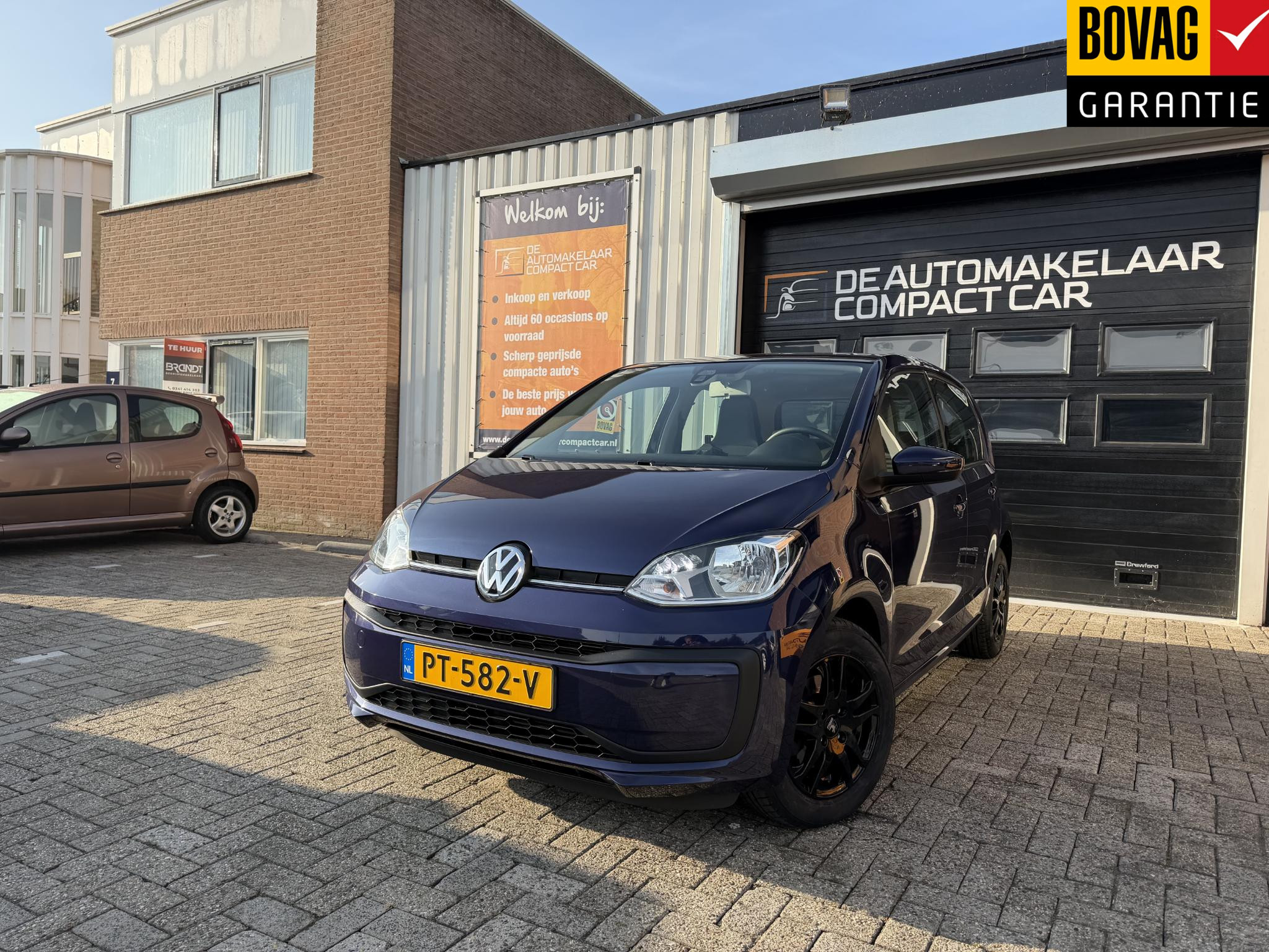 Volkswagen Up! 1.0 BMT move up! 2017 - voorkant