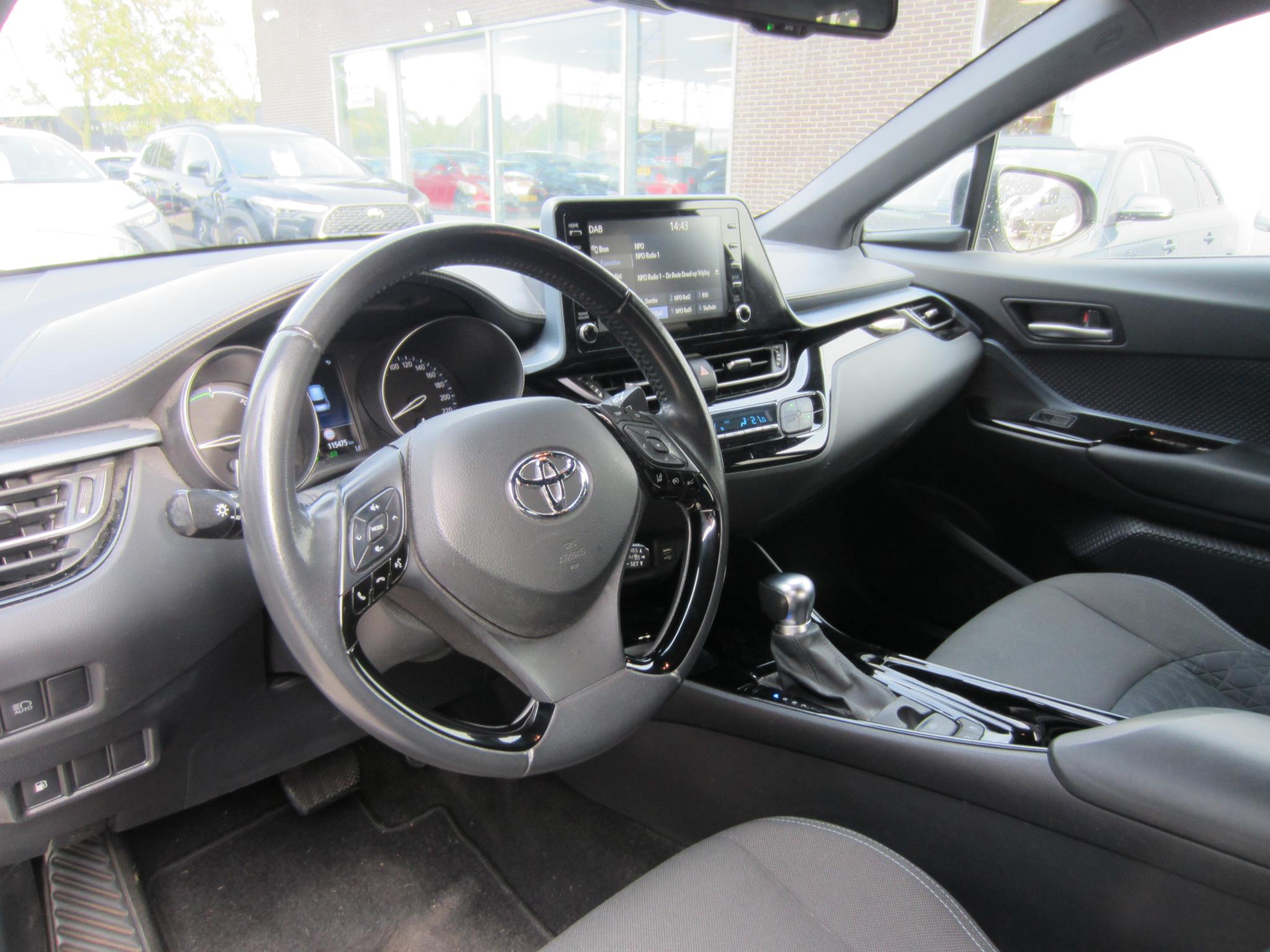 Foto van Toyota Toyota C-hr