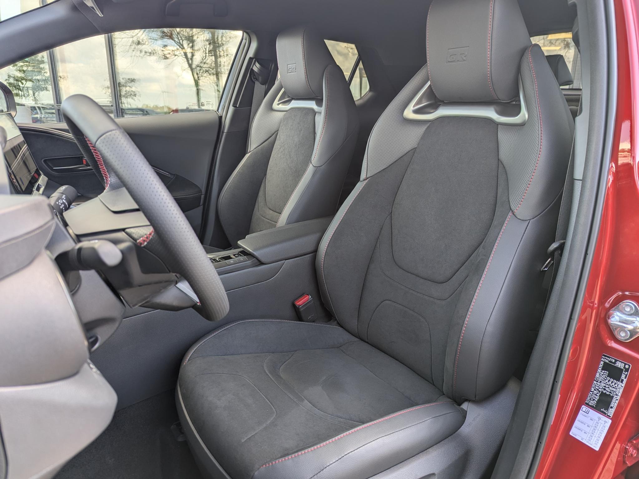 Foto van Toyota C-hr