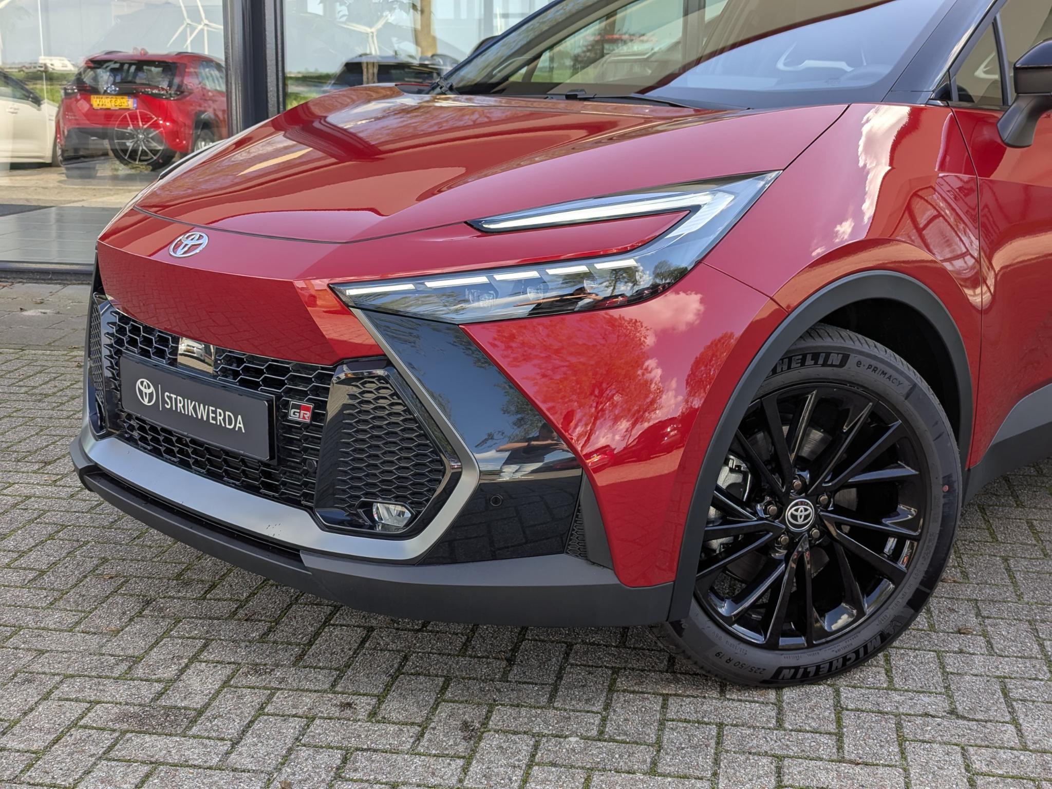 Foto van Toyota C-hr
