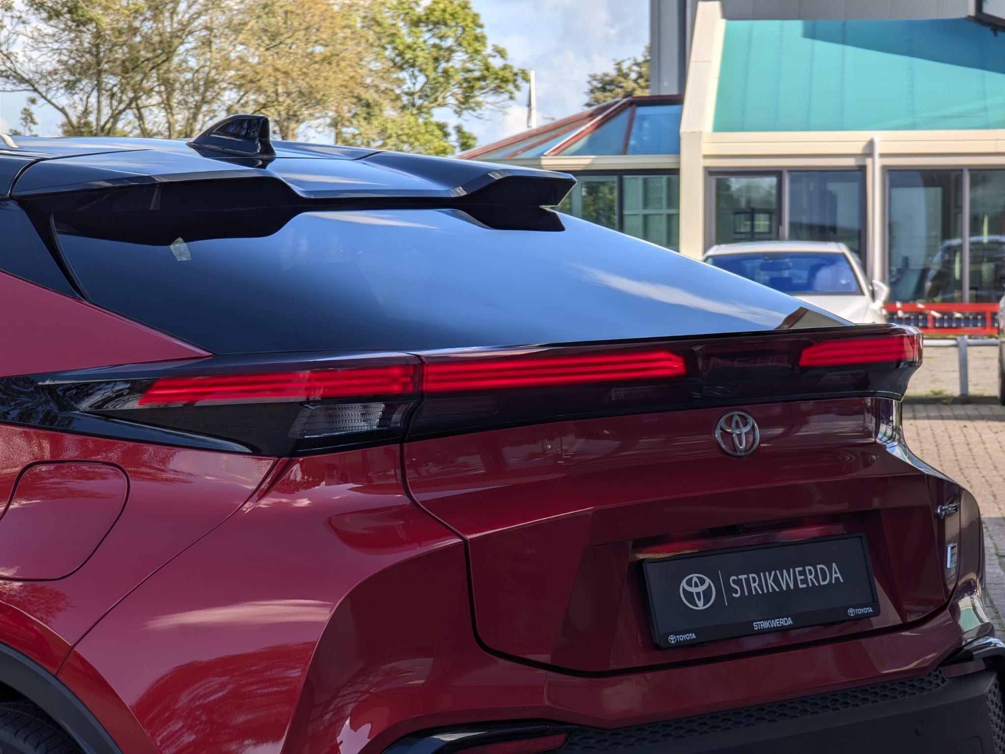 Foto van Toyota C-hr