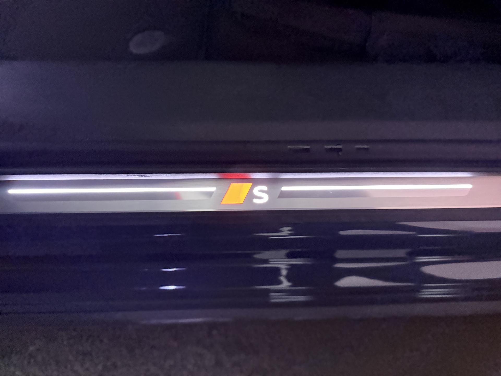 Foto van Audi Q6 E-tron