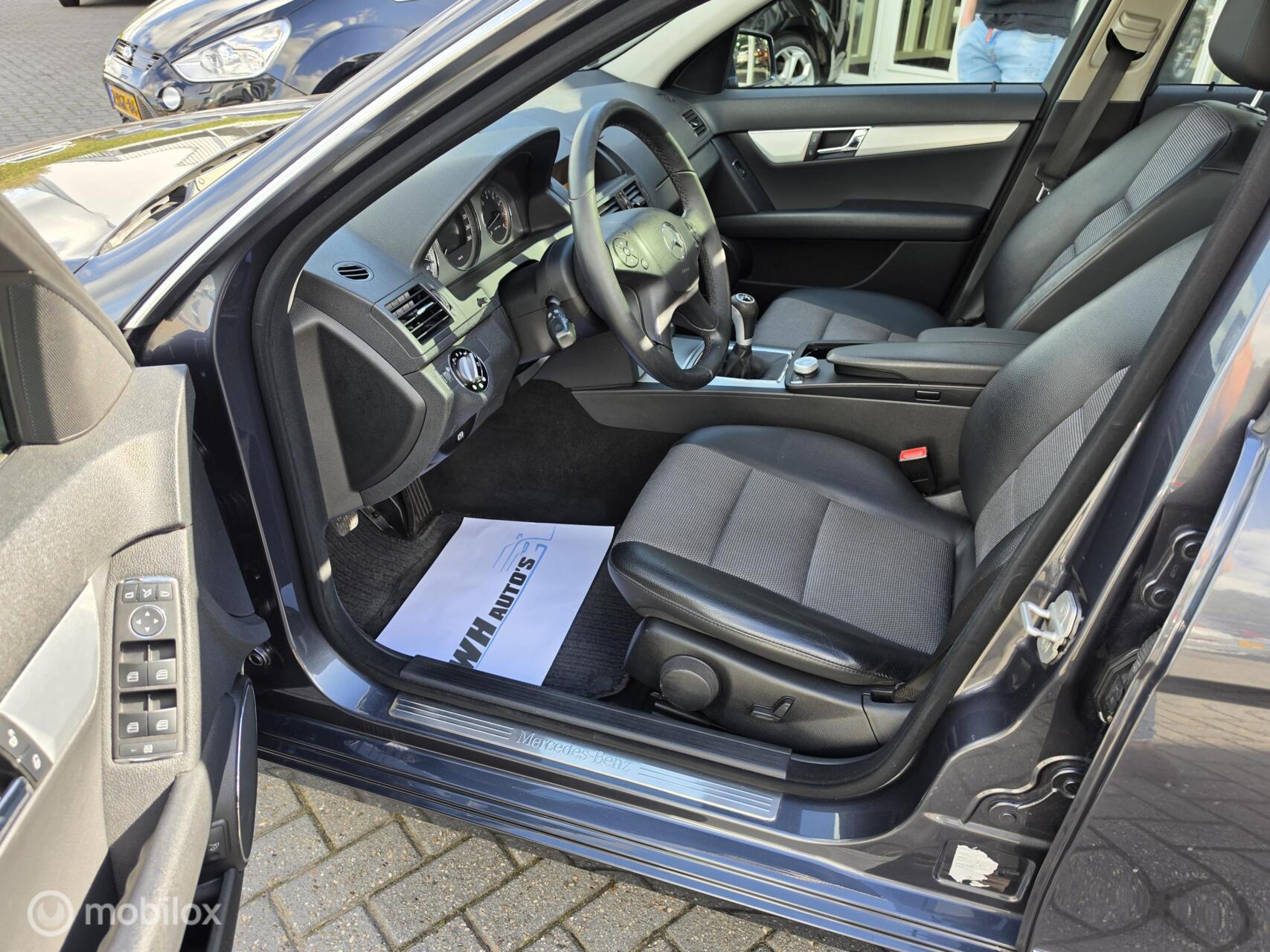 Foto van Mercedes-Benz C 180 Kompressor