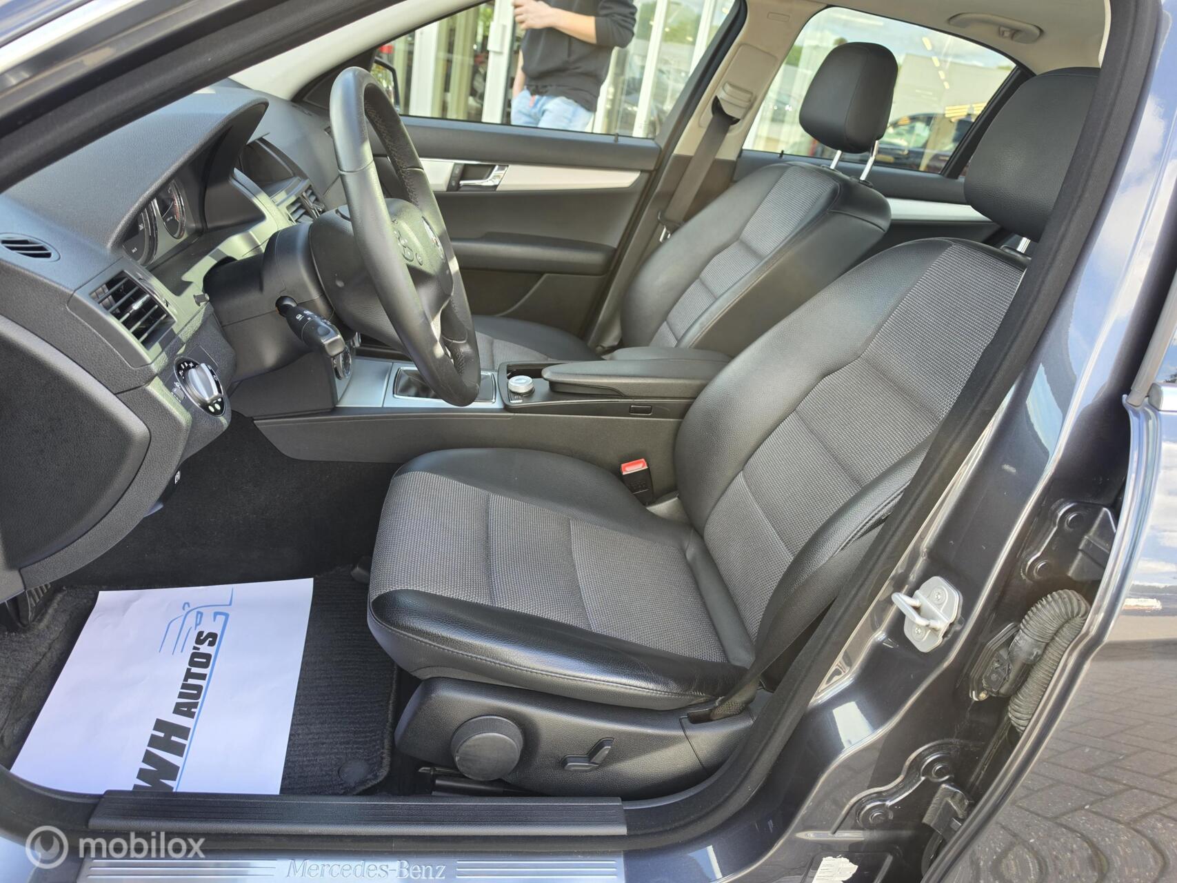 Foto van Mercedes-Benz C 180 Kompressor